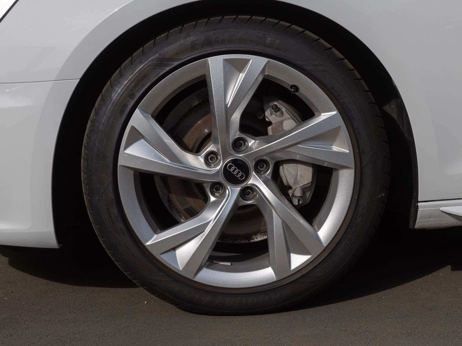 Audi A4 Avant S line 40TDI Stronic Navi HuD Panorama LED