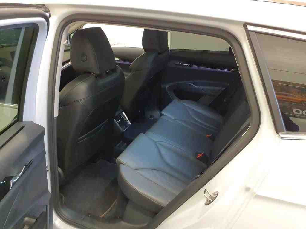 Skoda Enyaq iV 80X Suite Navi LED HuD Standklima Panorama AHK