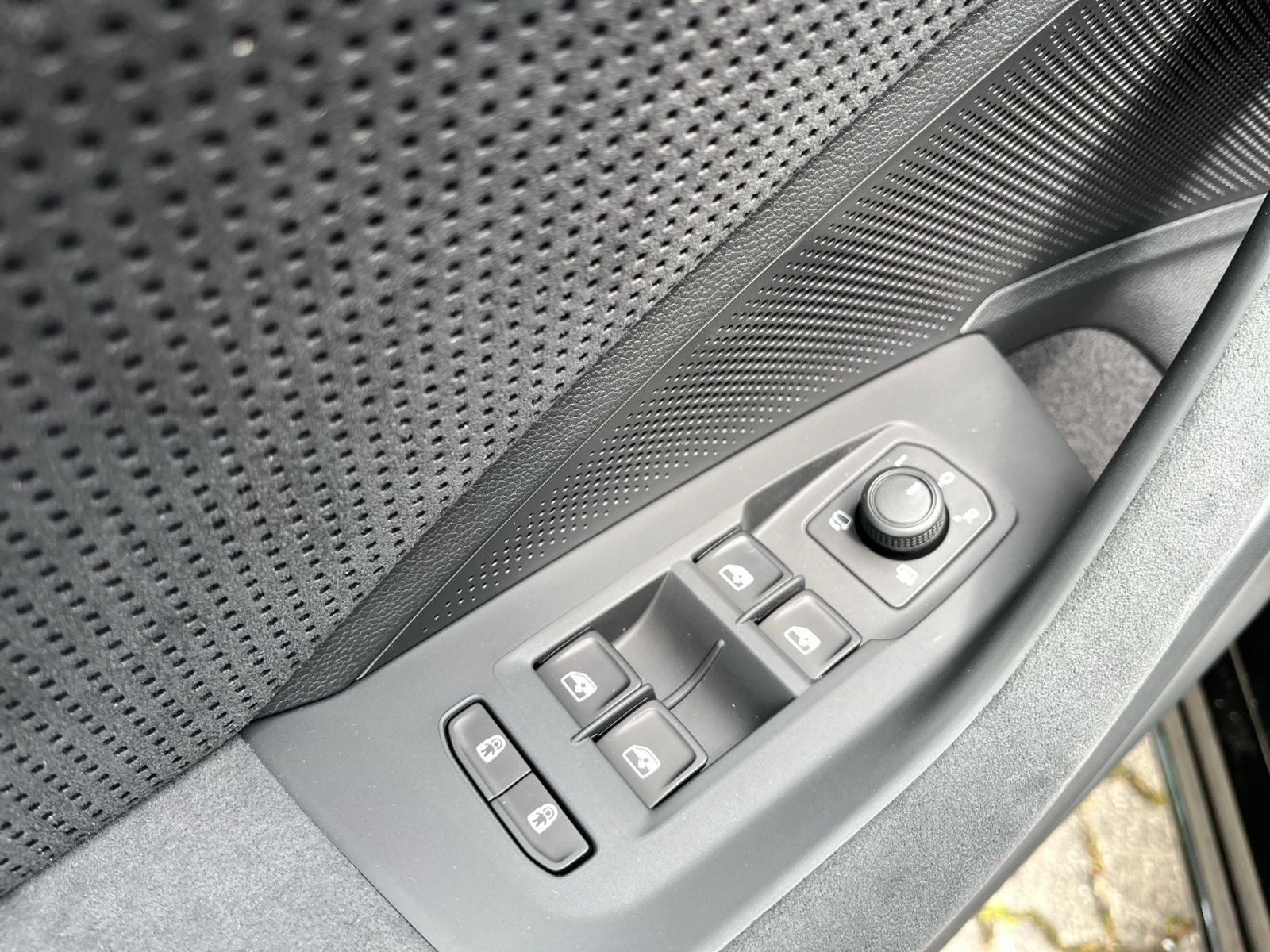 Skoda Superb Combi Sportline 1,5 TSI iV DSG ACC AHK LED