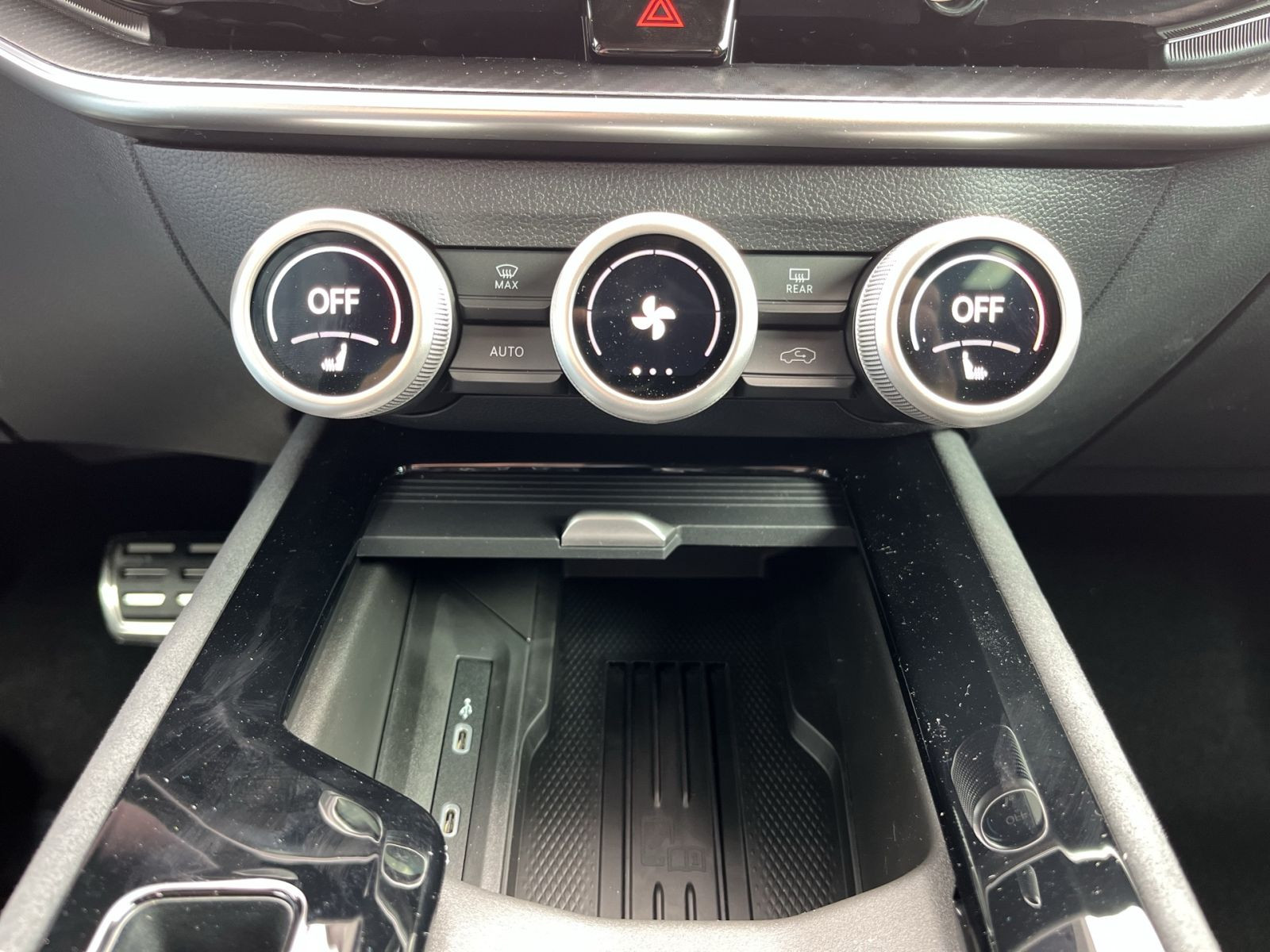 Skoda Superb Combi Sportline 1,5 TSI iV DSG ACC AHK LED