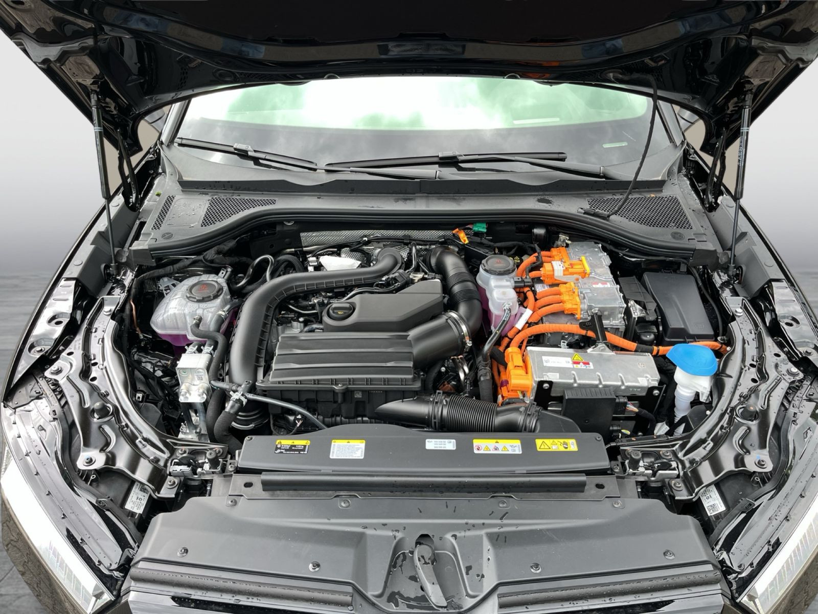Skoda Superb Combi Sportline 1,5 TSI iV DSG ACC AHK LED