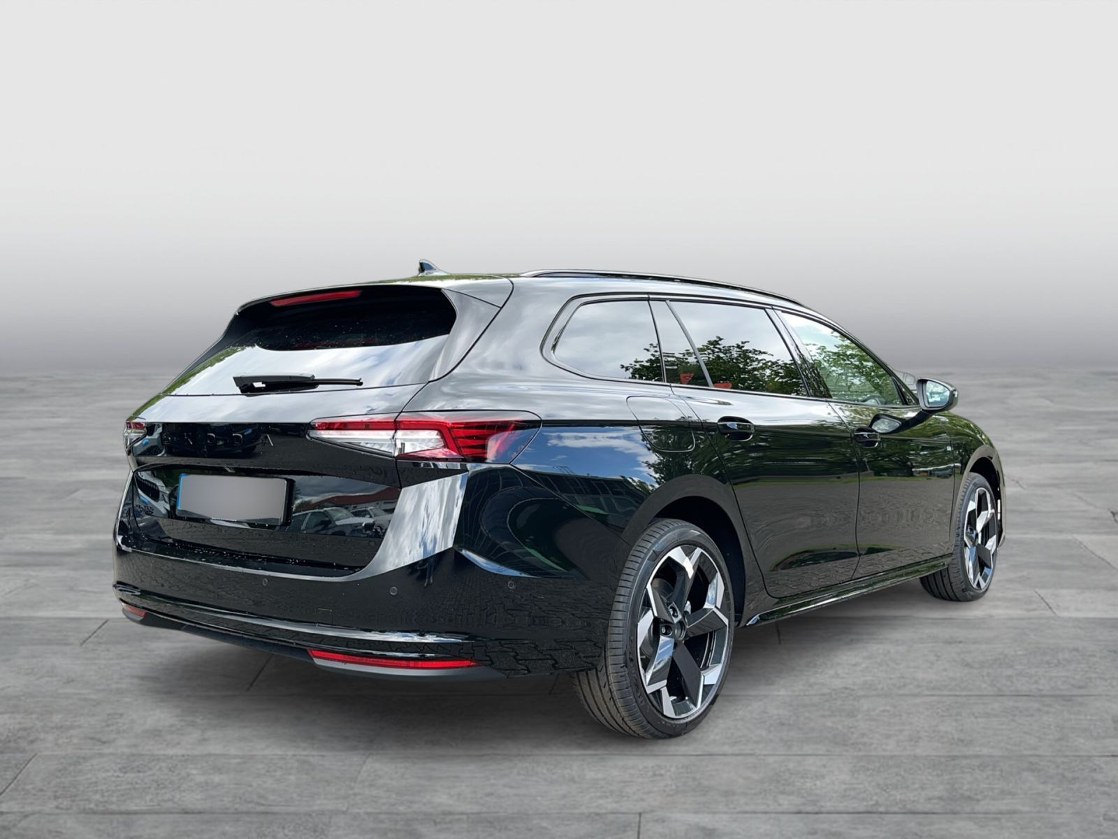 Skoda Superb Combi Sportline 1,5 TSI iV DSG ACC AHK LED
