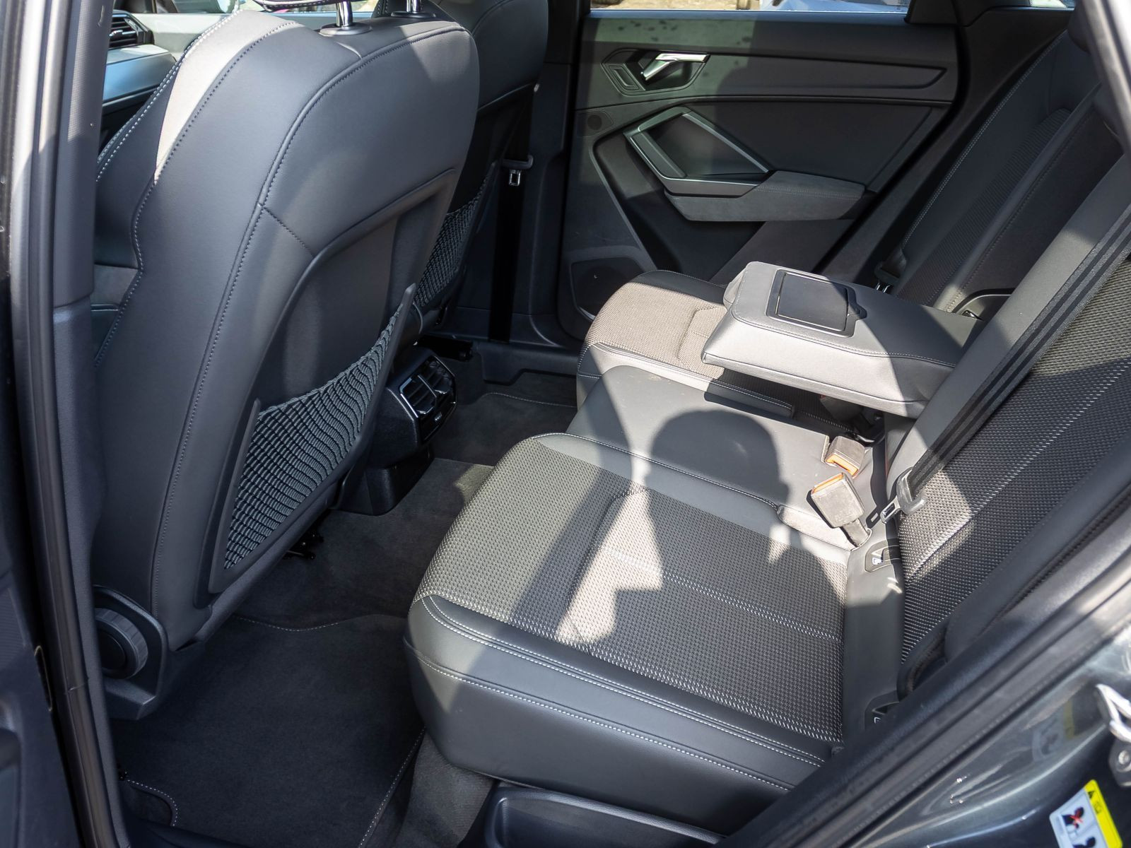 Audi Q3 S line 45TFSIe Stronic Navi Panorama LED GRA