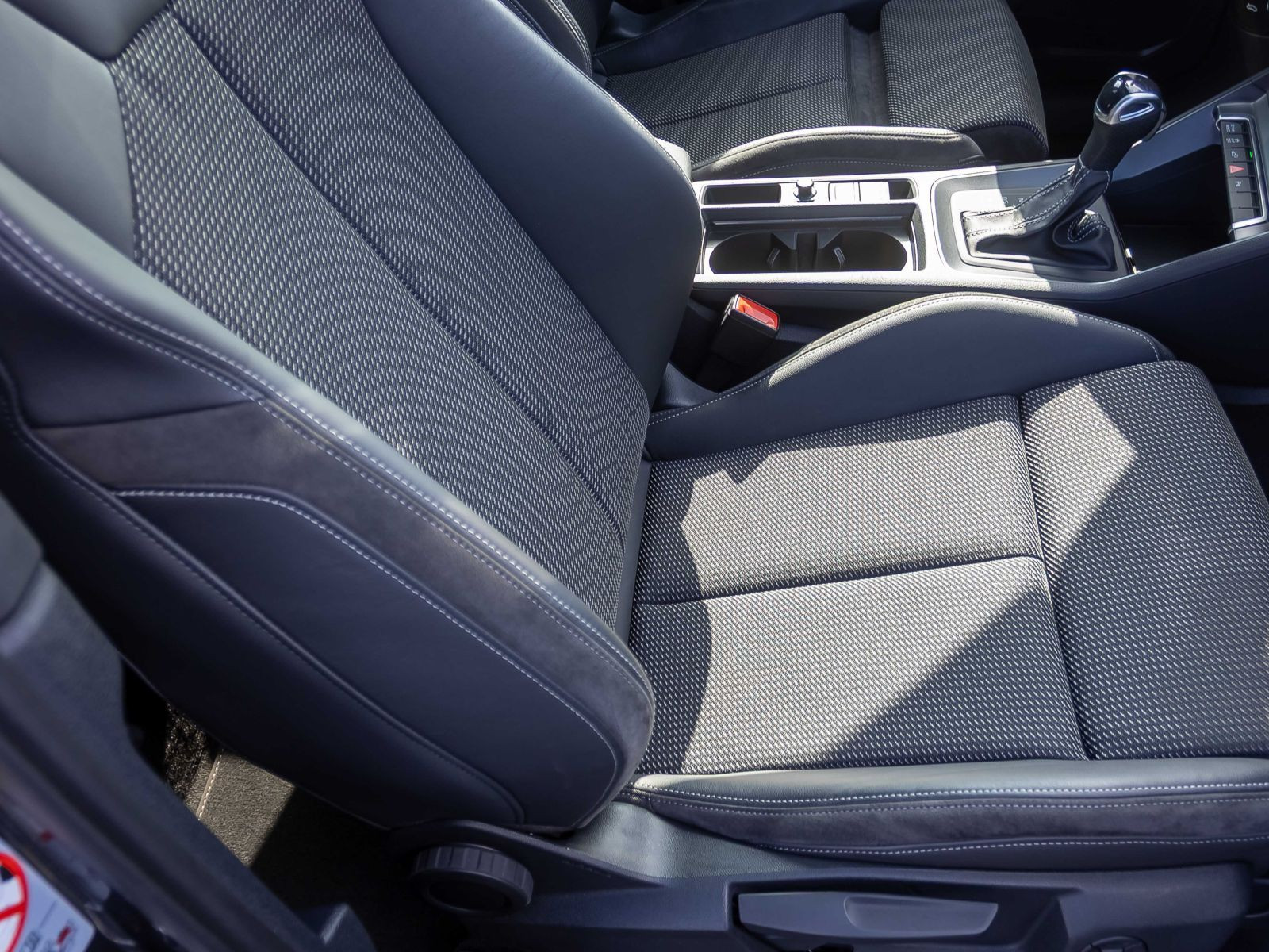 Audi Q3 S line 45TFSIe Stronic Navi Panorama LED GRA