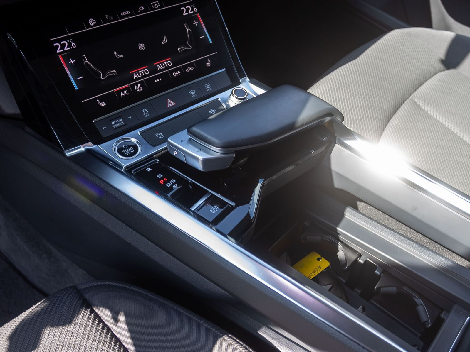 Audi Q8 e-tron Advanced 50 qu. 250 kW Navi AIR LED EPH