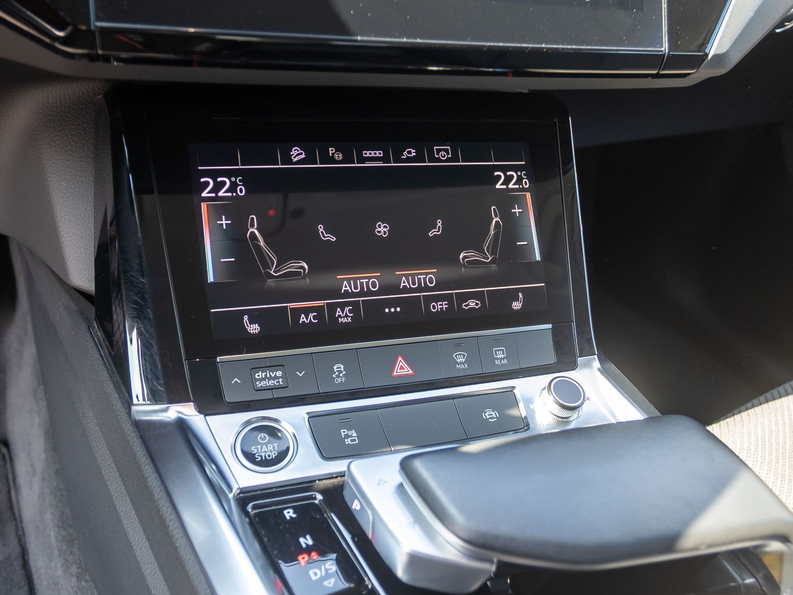 Audi Q8 e-tron Advanced 50 qu. 250 kW Navi AIR LED EPH