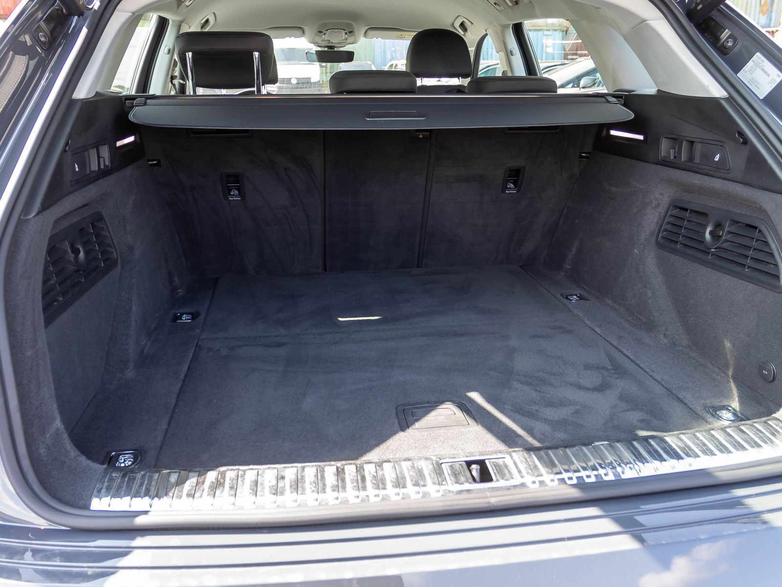 Audi Q8 e-tron Advanced 50 qu. 250 kW Navi AIR LED EPH