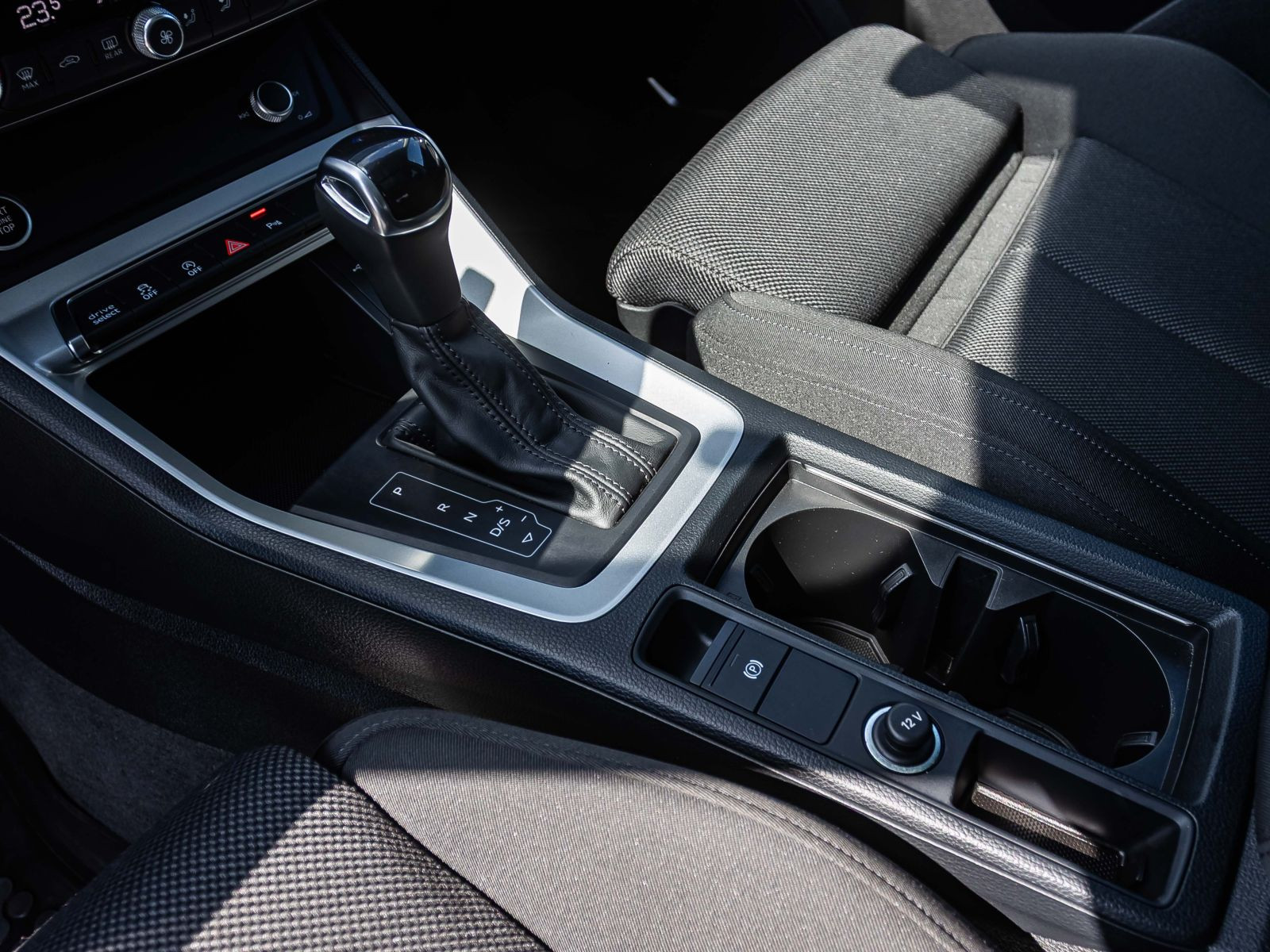 Audi Q3 S line 40TFSI qu. Stronic Navi ACC Panorama