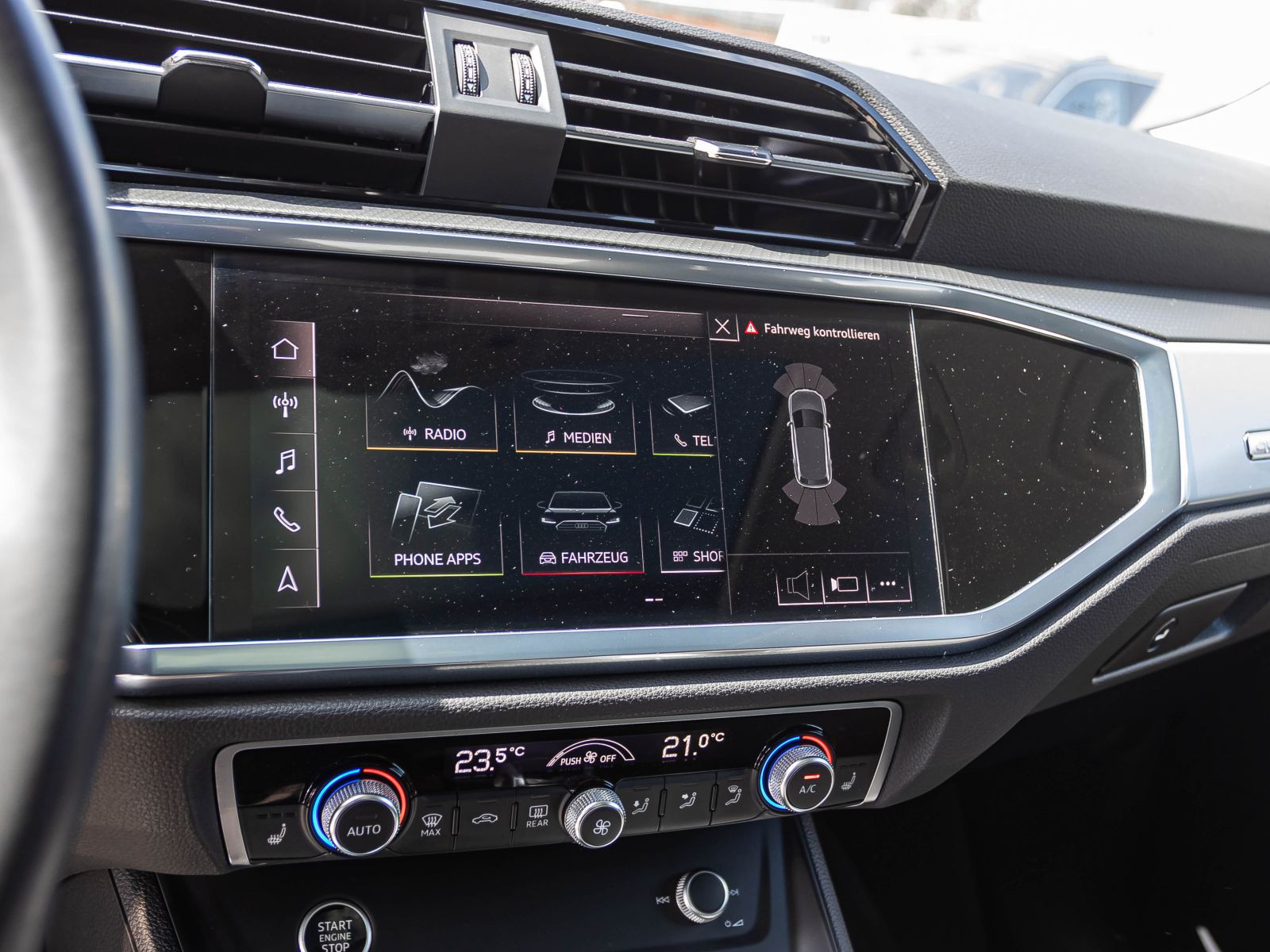 Audi Q3 S line 40TFSI qu. Stronic Navi ACC Panorama