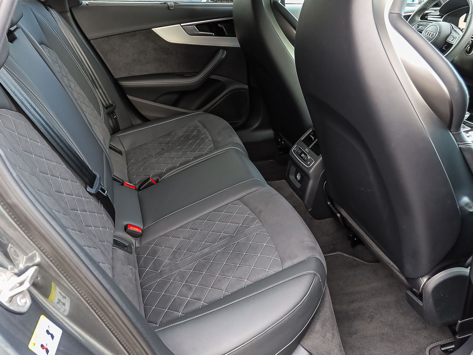 Audi S4 Avant TDI quattro Navi B&O AHK