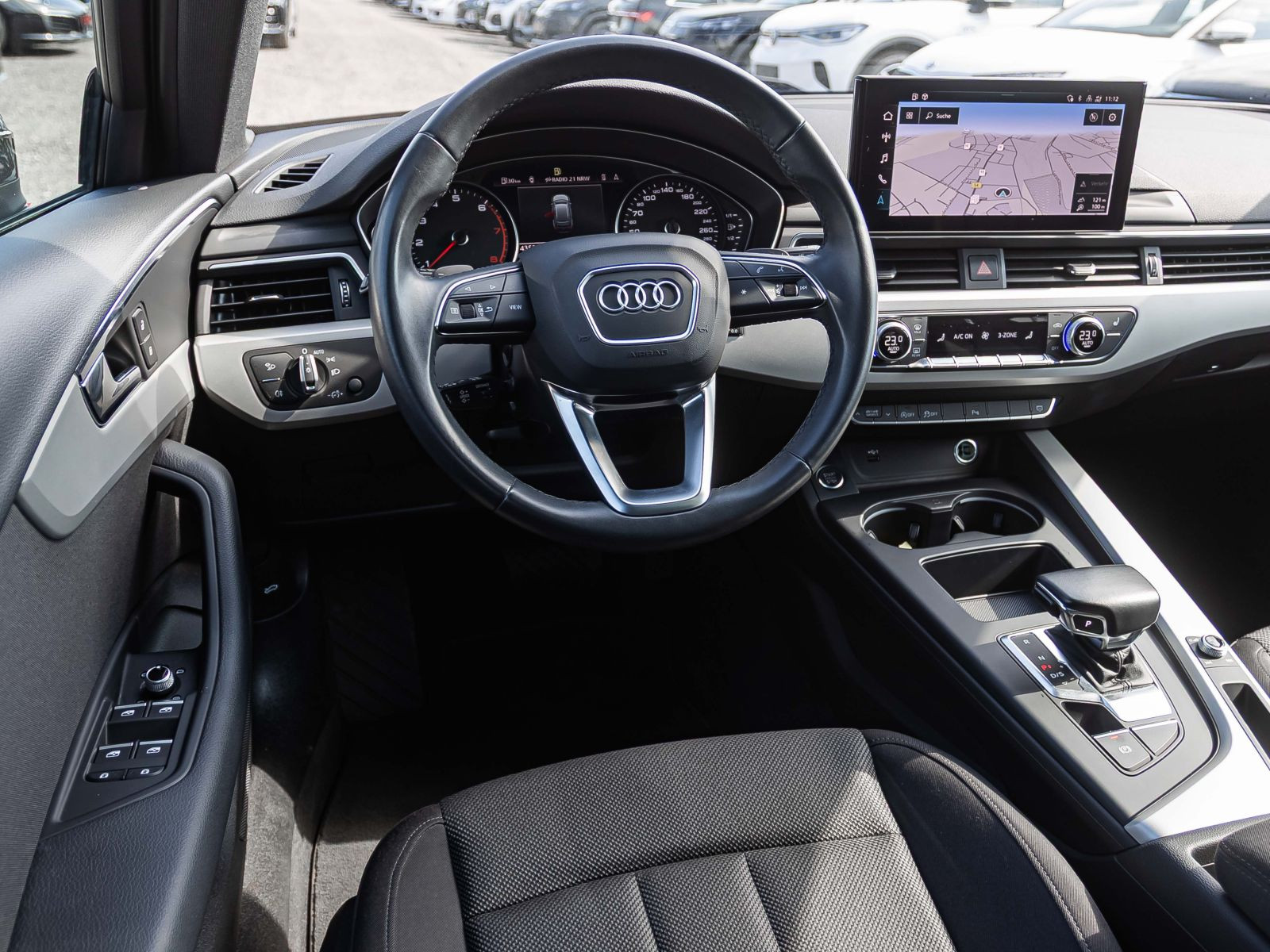Audi A4 Avant Advanced 40TFSI Stronic Navi LED Panorama