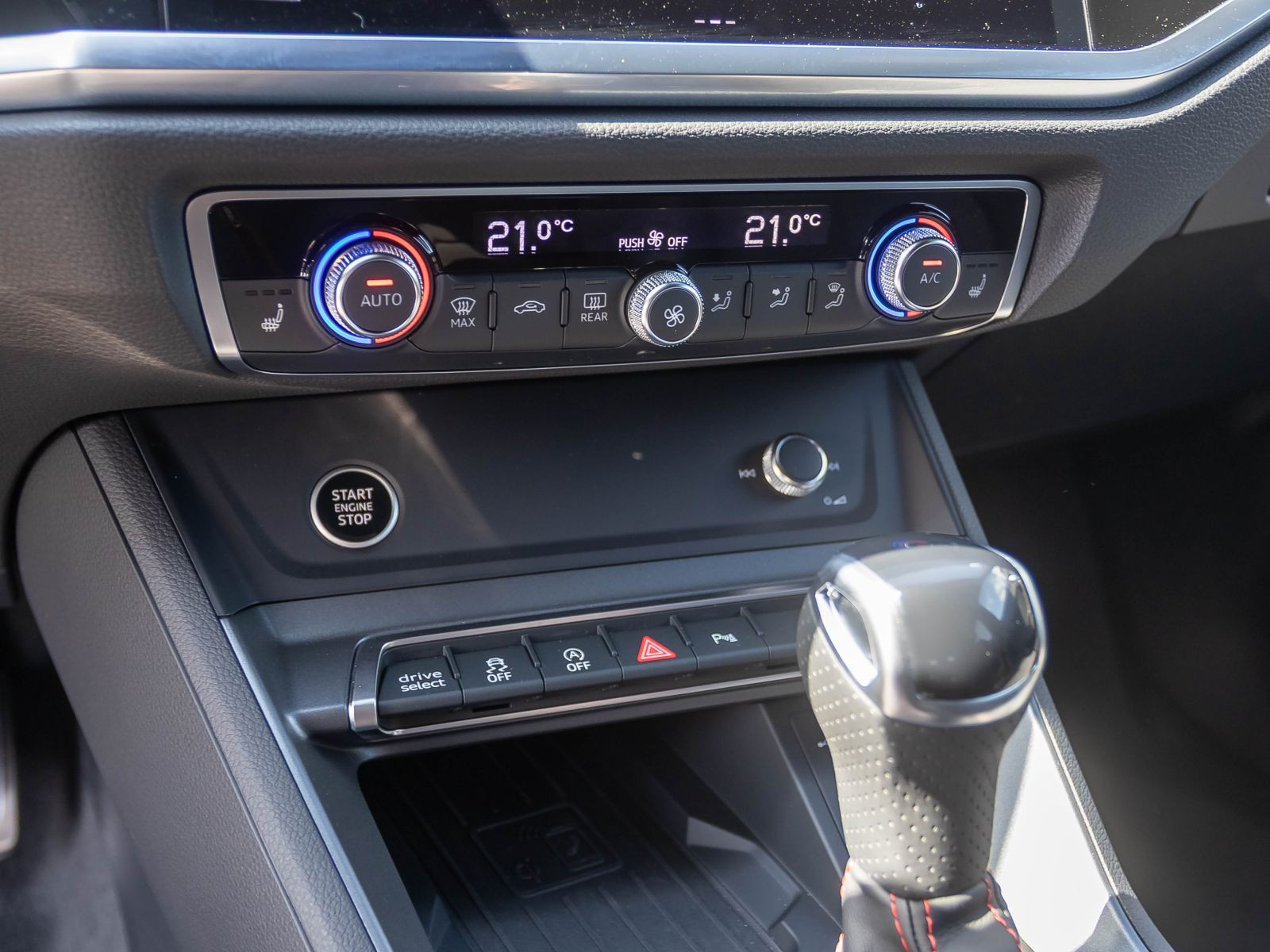 Audi Q3 Sportback S line 45TFSI qu Navi LED CarPlay