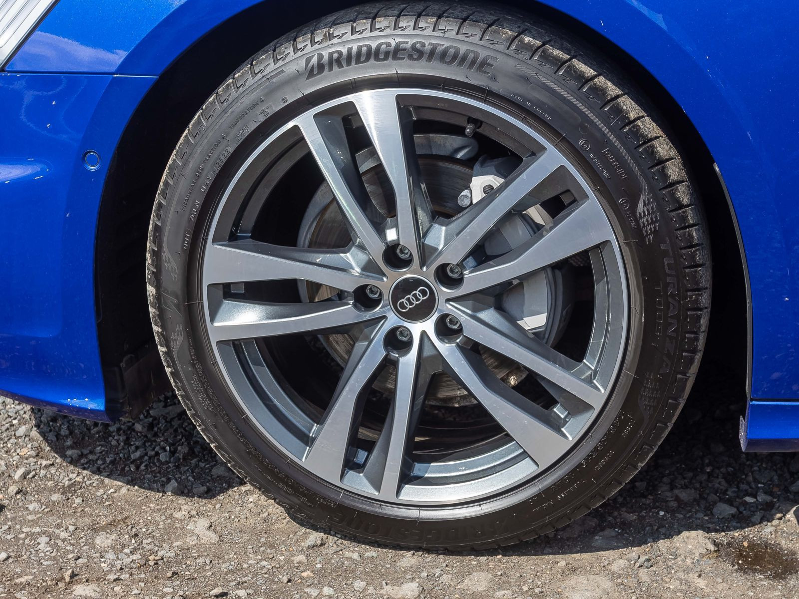 Audi A6 Avant S line 40TDI Navi Panorama Matrix ACC