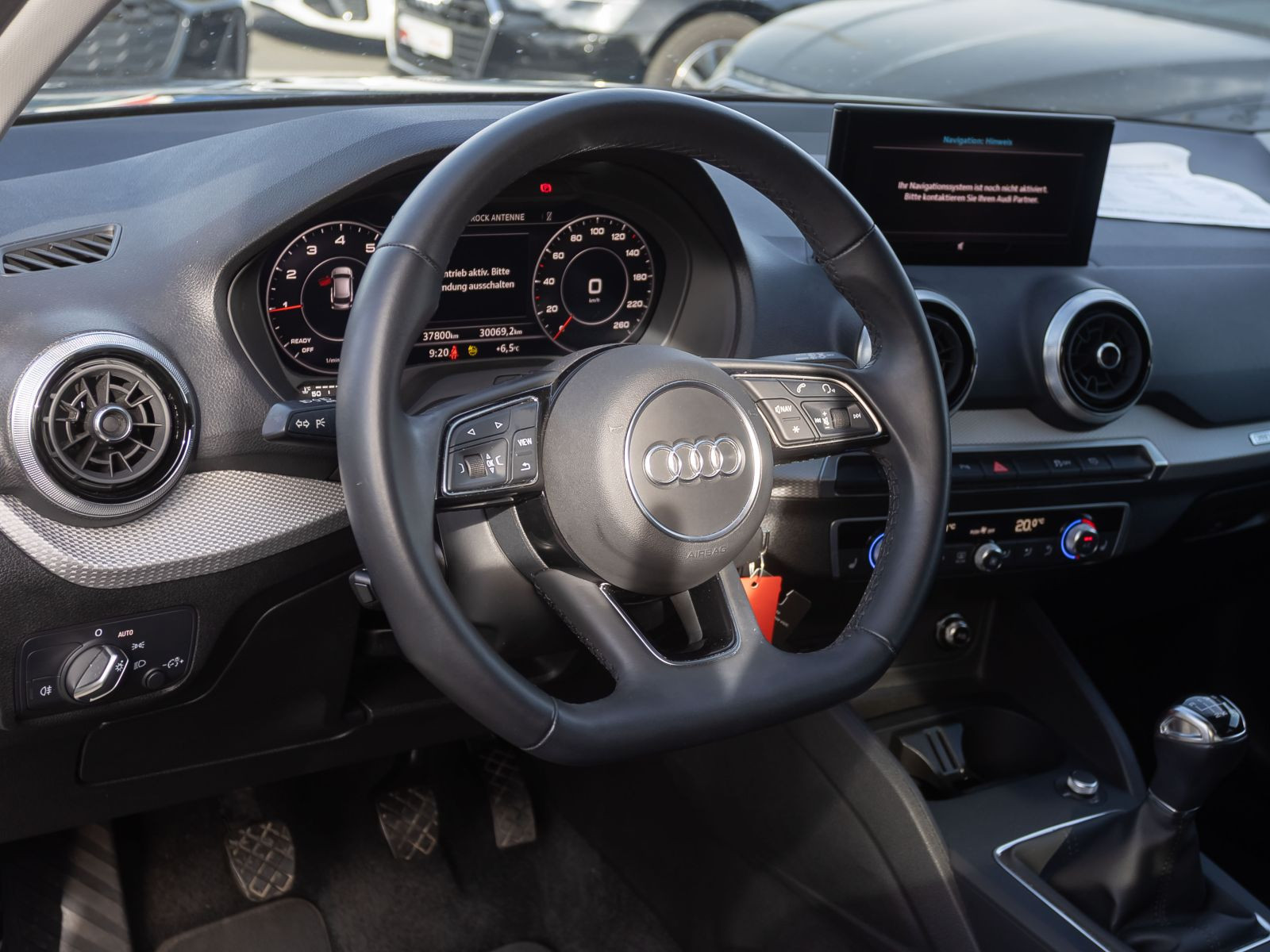 Audi Q2 30TFSI Panorama CarPlay LED EPH DAB AHK
