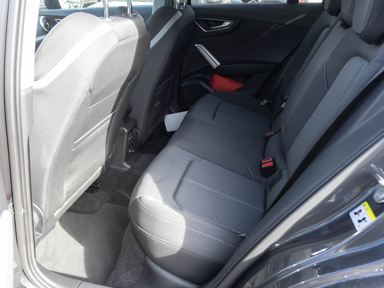 Audi Q2 30TFSI Panorama CarPlay LED EPH DAB AHK