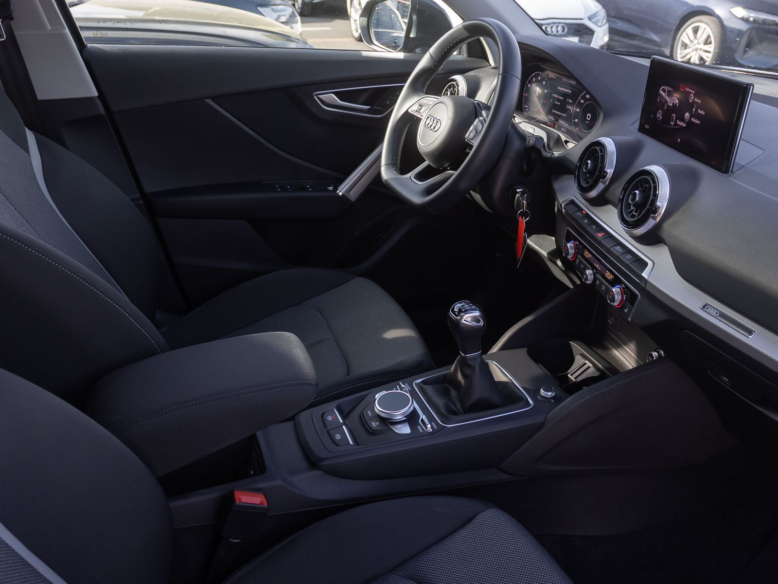 Audi Q2 30TFSI Panorama CarPlay LED EPH DAB AHK