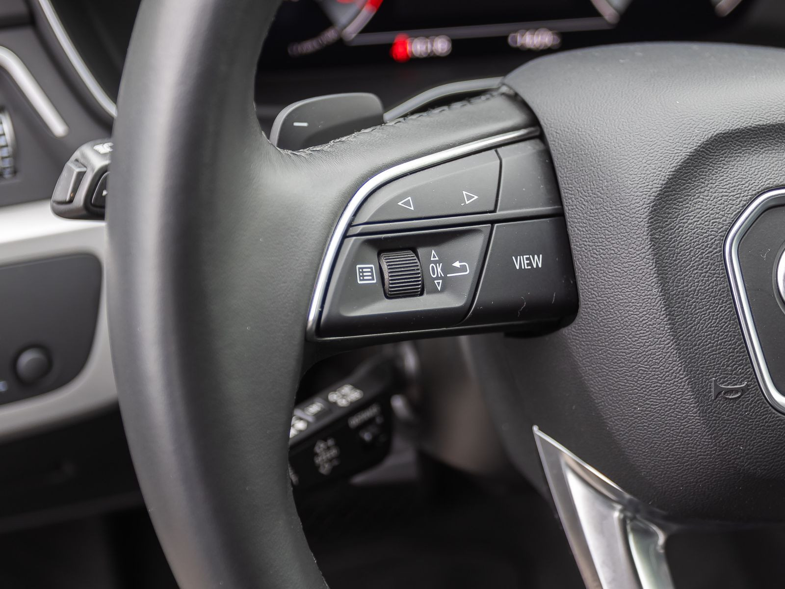 Audi A4 Avant S line 35TDI Stronic Navi LED ACC EPH