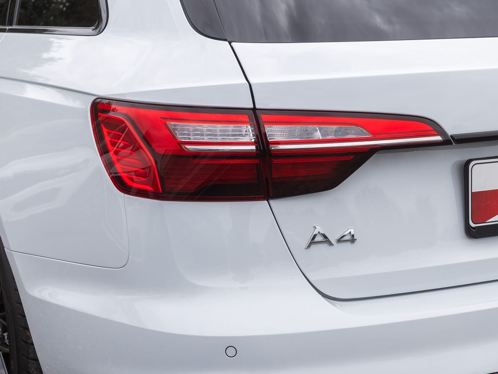 Audi A4 Avant S line 35TDI Stronic Navi LED ACC EPH
