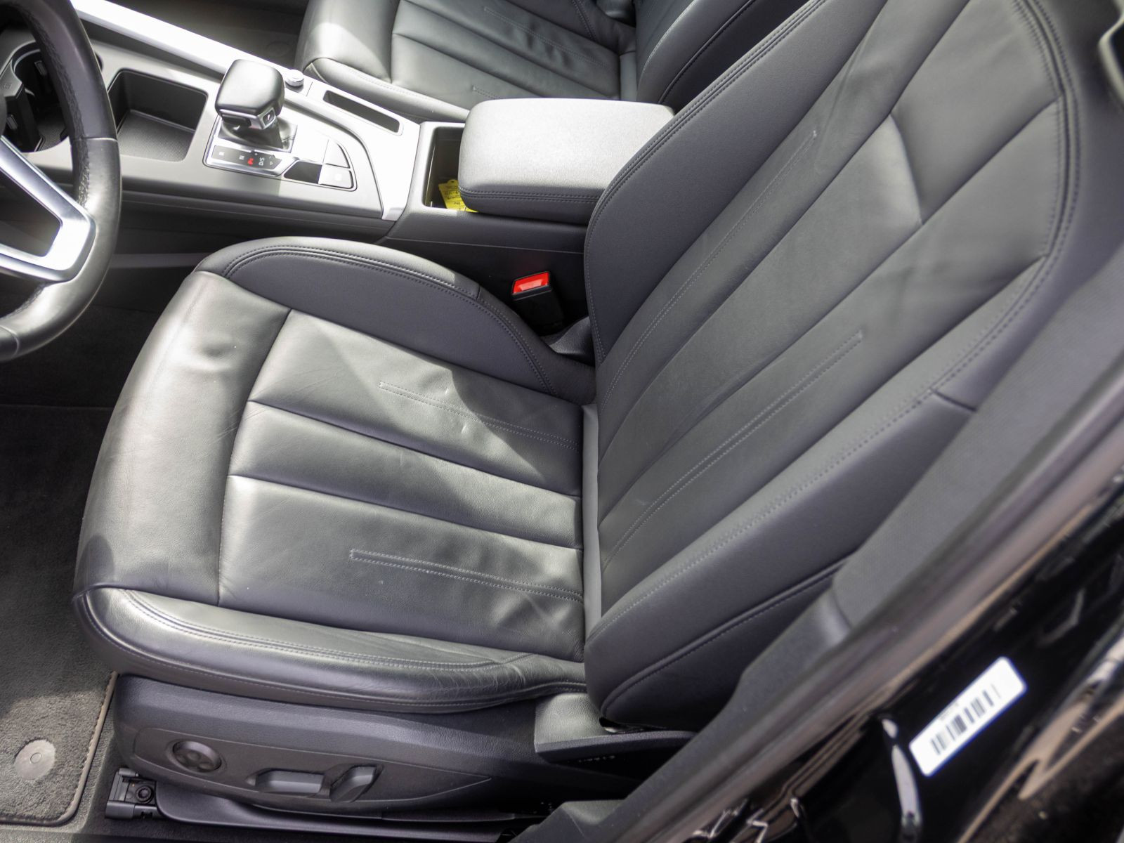Audi A4 Avant Advanced 40TDI qu Stronic Navi LED ACC AHK