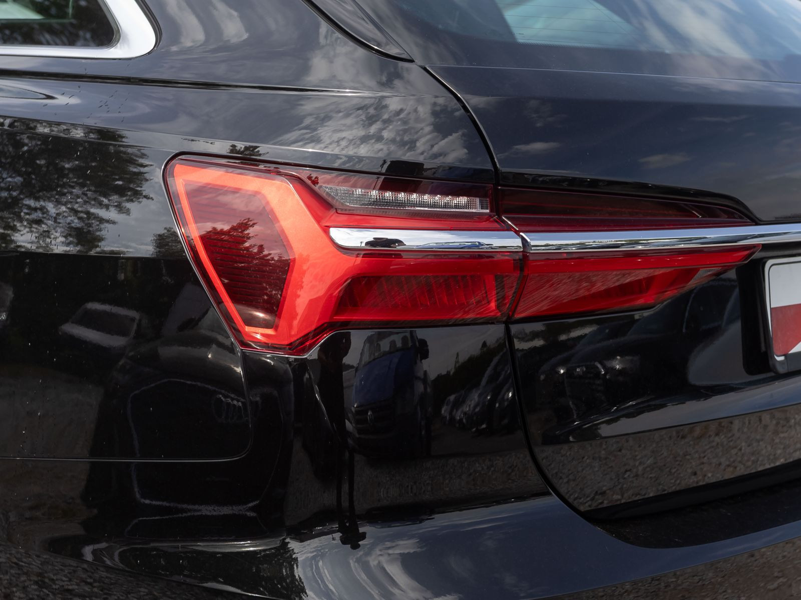 Audi A6 Avant Sport 50TDI qu Navi LED HuD Panorama ACC AHK