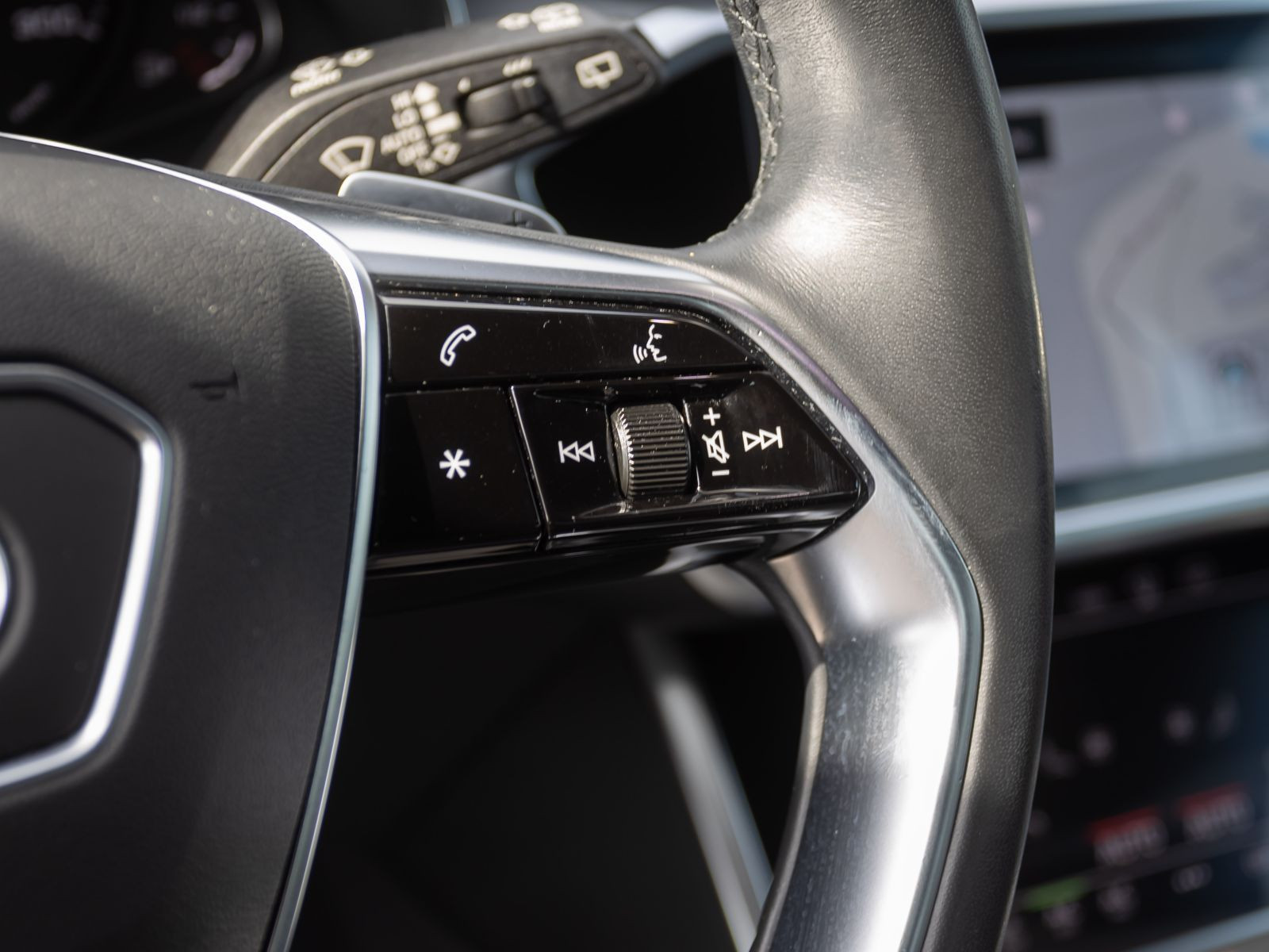 Audi A6 Avant 55TFSI Navi HuD AHK EPH Standhzg