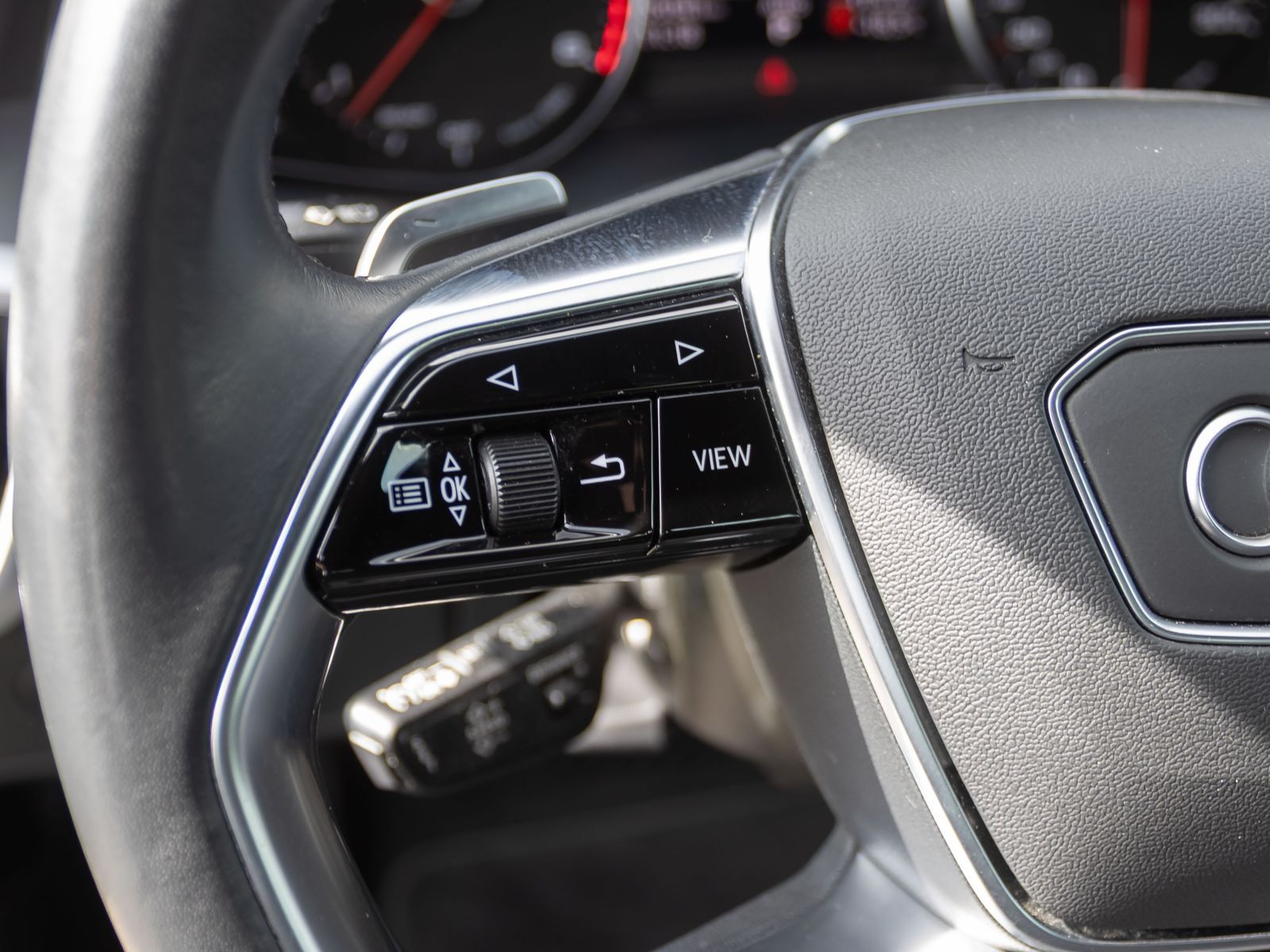 Audi A6 Avant 55TFSI Navi HuD AHK EPH Standhzg