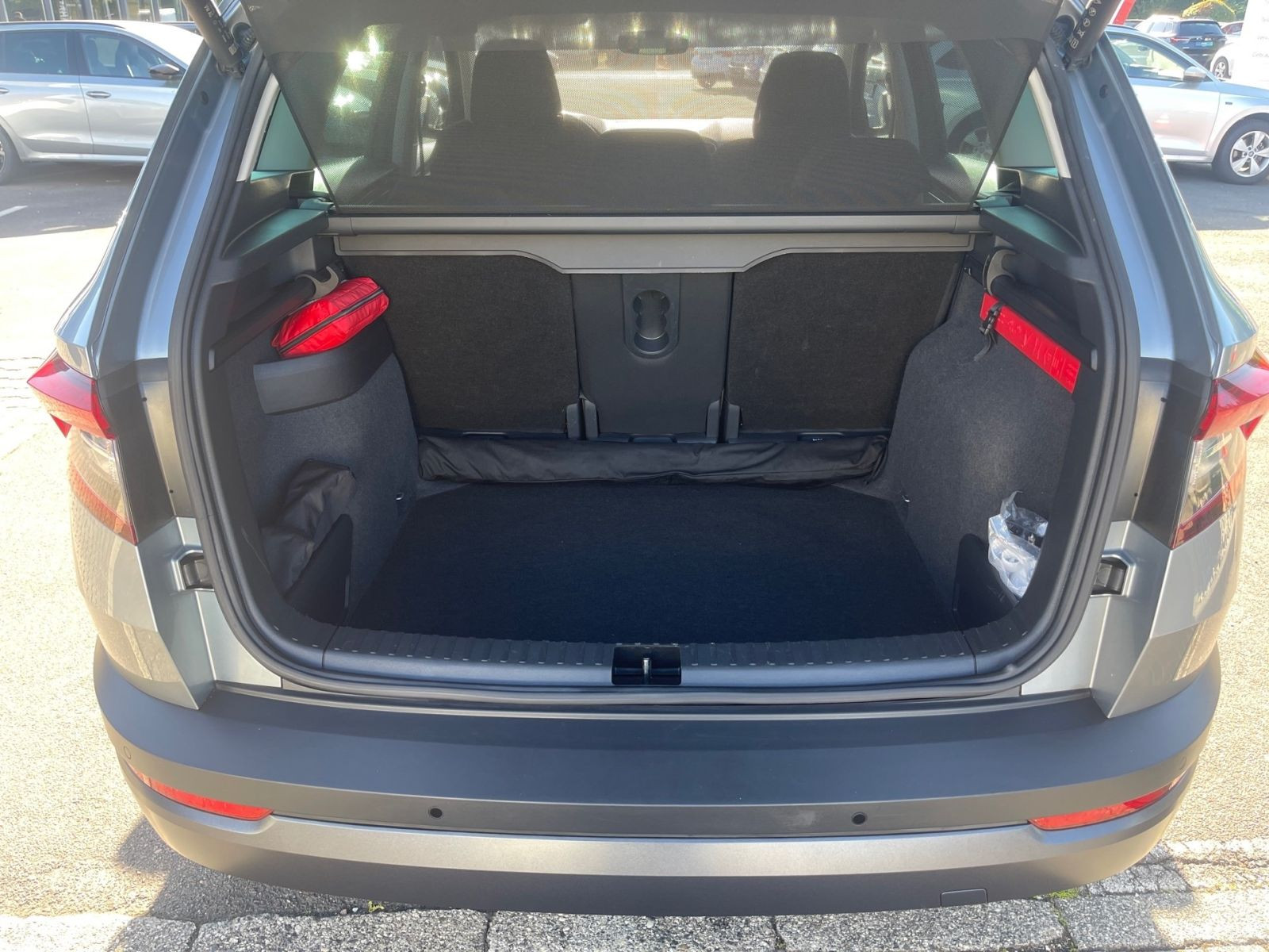 Skoda Karoq Clever 2.0TDI 4x4 DSG Navi LED AHK Carplay