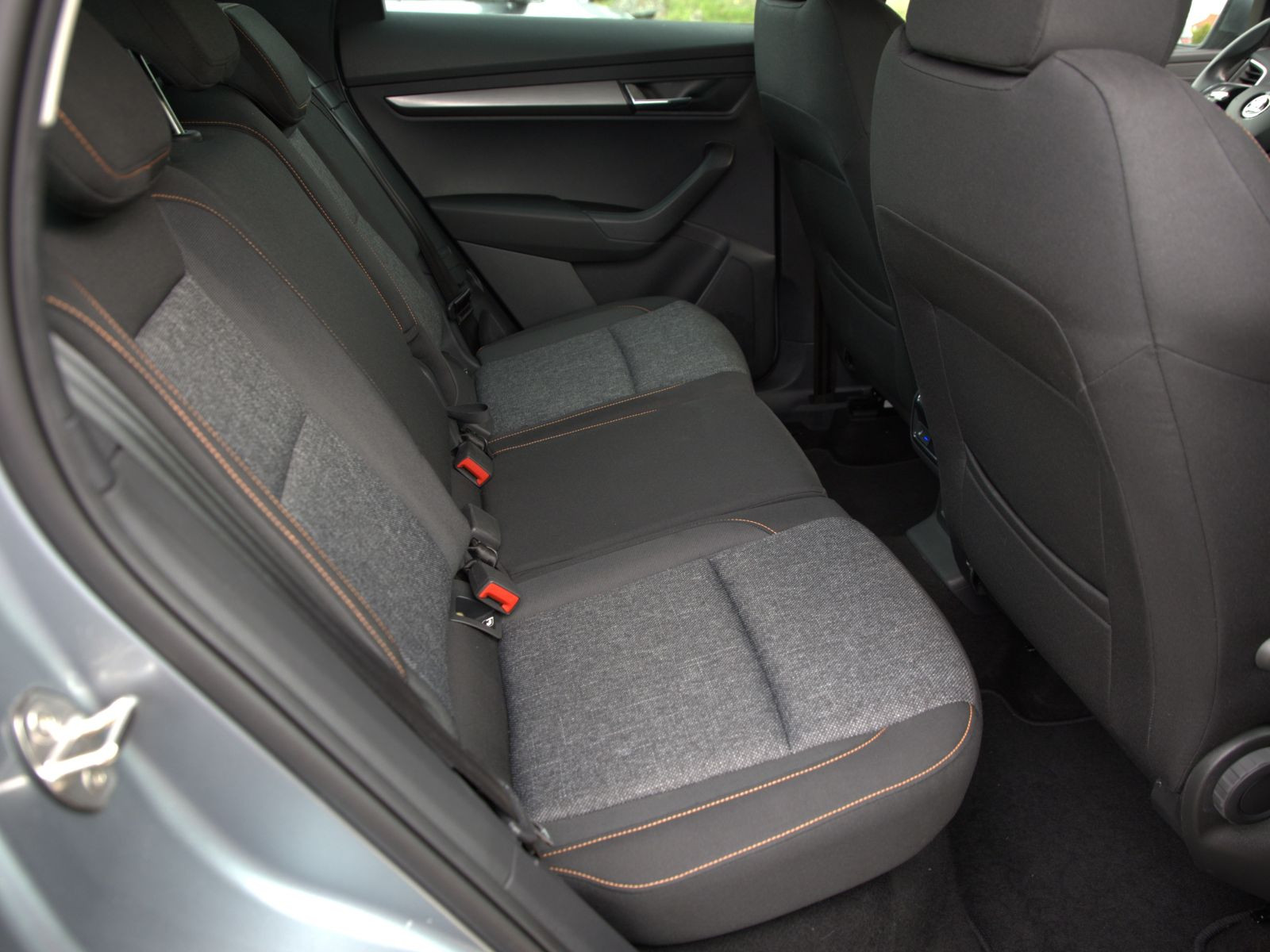 Skoda Karoq Clever 2.0TDI 4x4 DSG Navi LED AHK Carplay