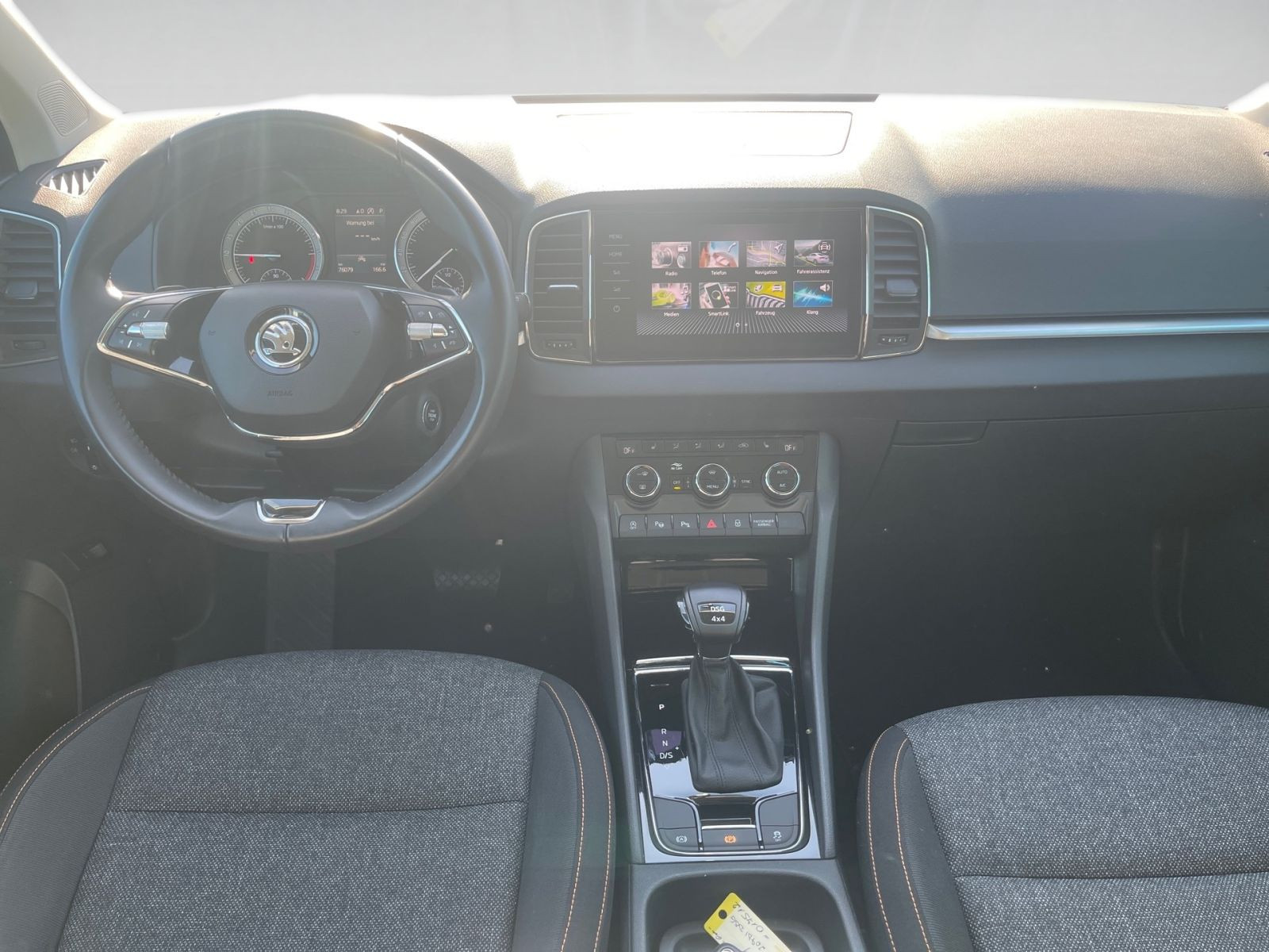 Skoda Karoq Clever 2.0TDI 4x4 DSG Navi LED AHK Carplay