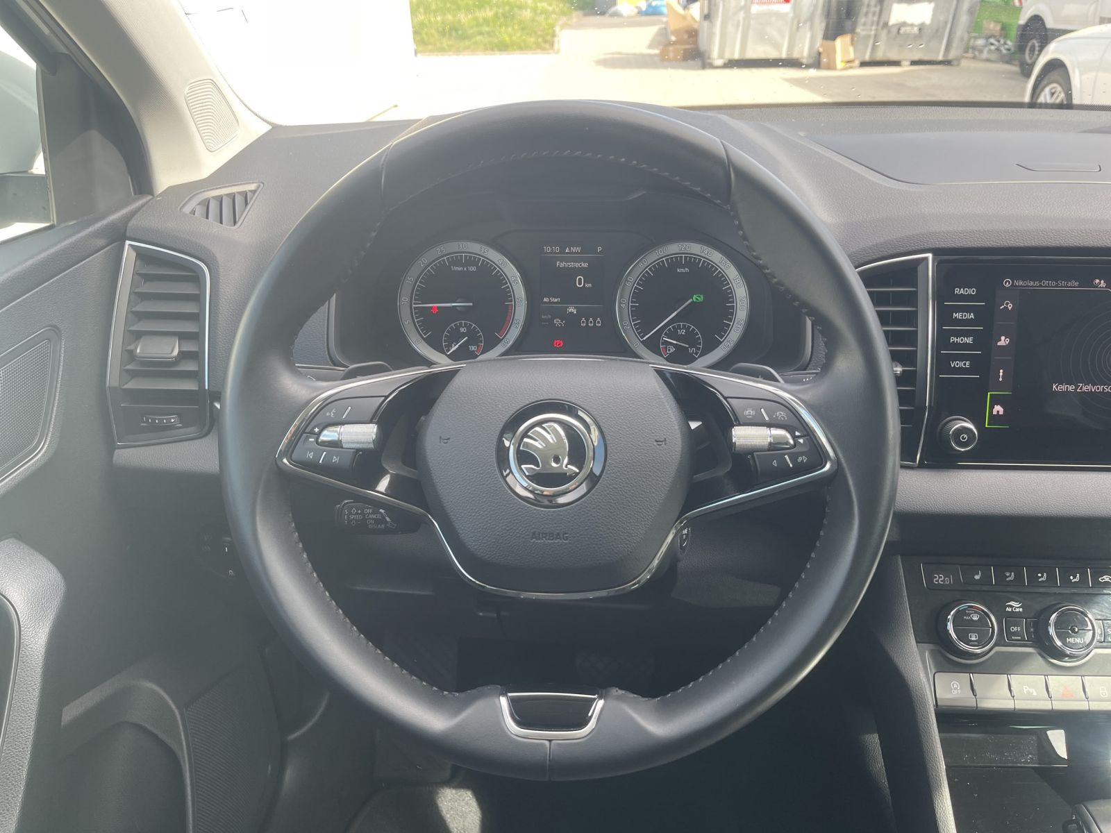 Skoda Karoq Clever 2.0 TDI 4x4 DSG LED Sitzhzg AHK