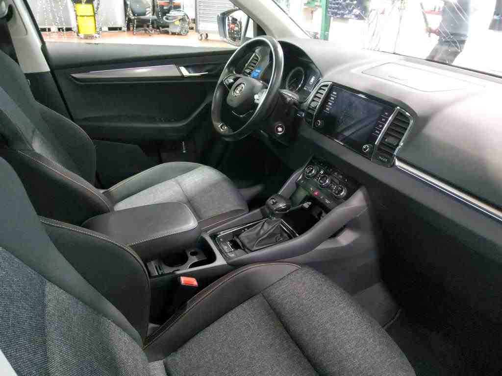 Skoda Karoq Clever 2.0 TDI 4x4 DSG LED Sitzhzg AHK