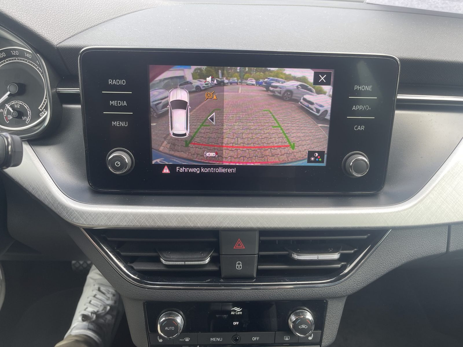 Skoda Kamiq Tour 1.5 TSI DSG LED GRA Carplay AHK EPH DAB