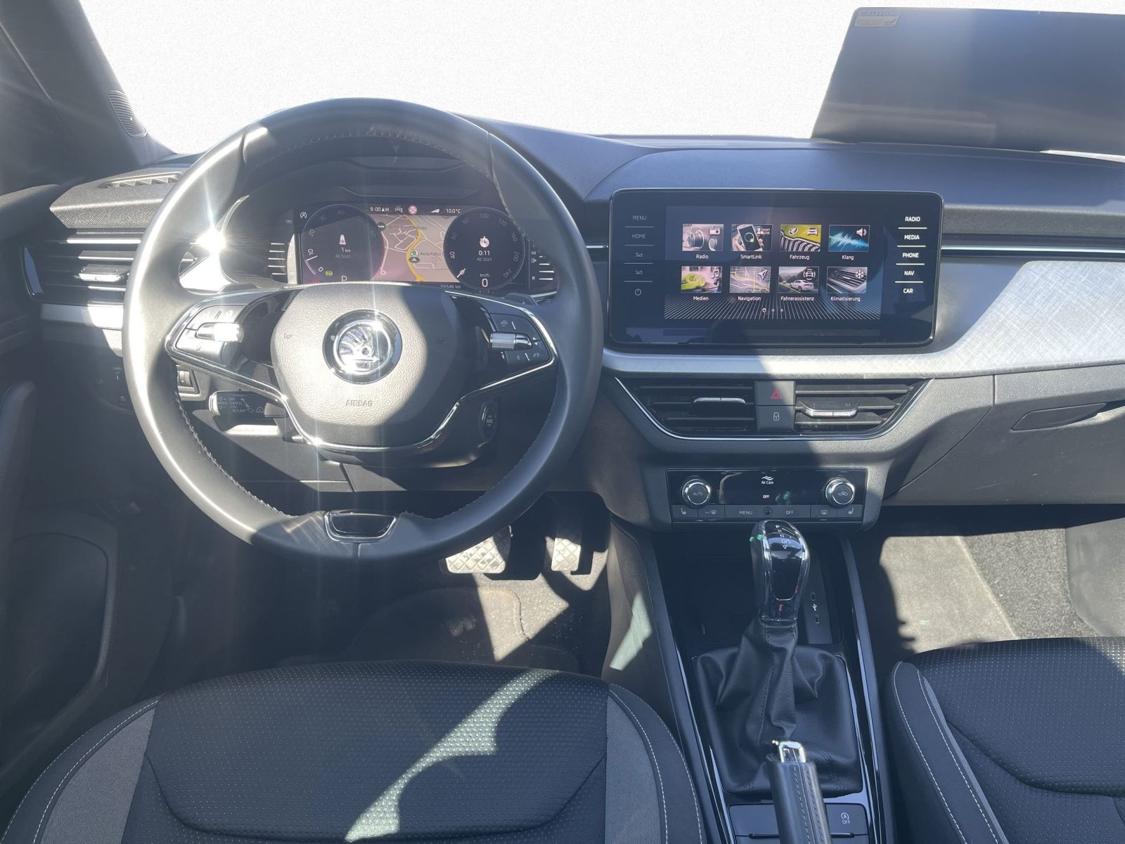 Skoda Kamiq Tour 1.5 TSI DSG Navi Panorama LED ACC EPH