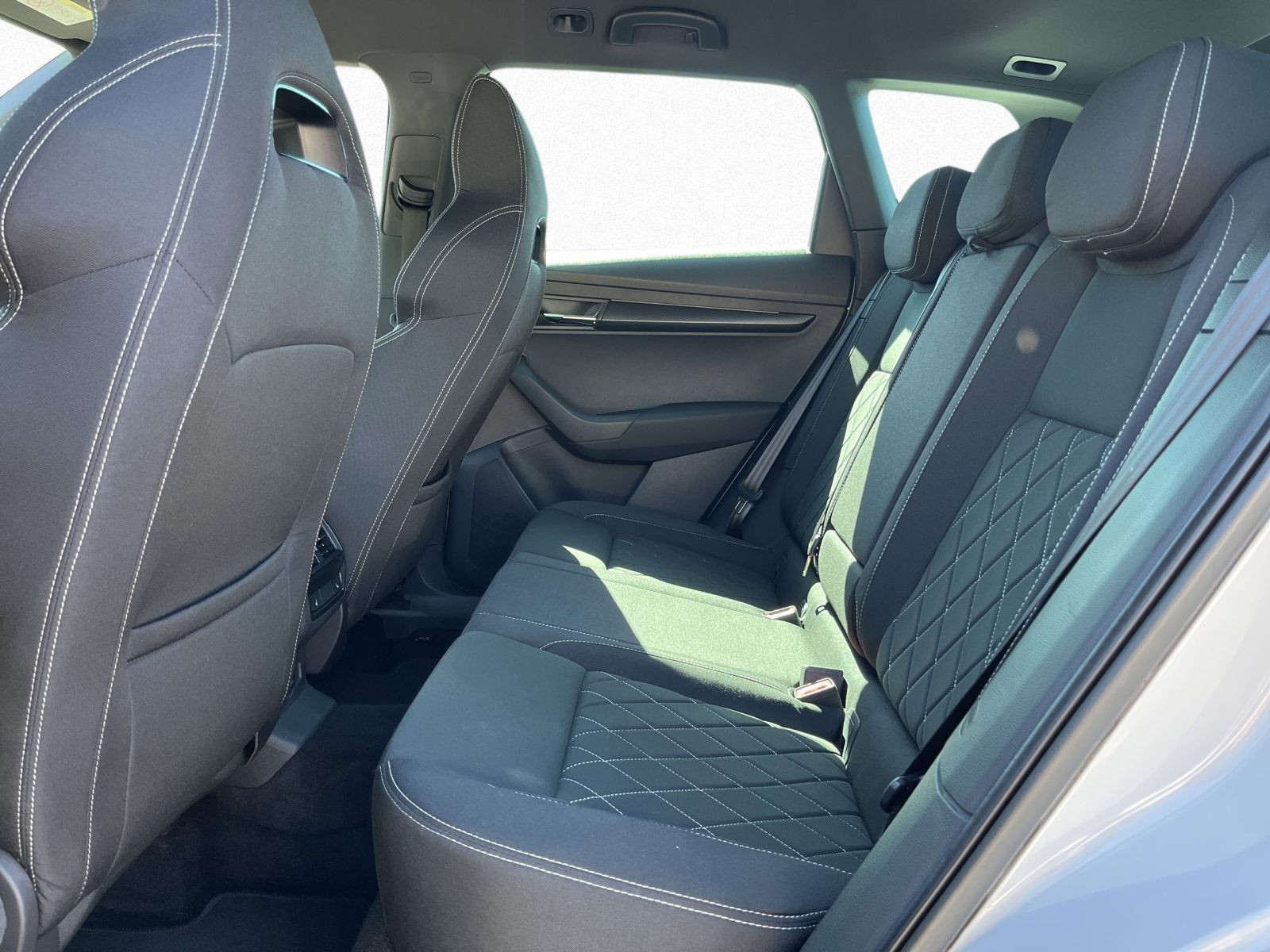 Skoda Karoq Sportline 2,0TDI 4x4 DSG 360°Kamera GRA AHK