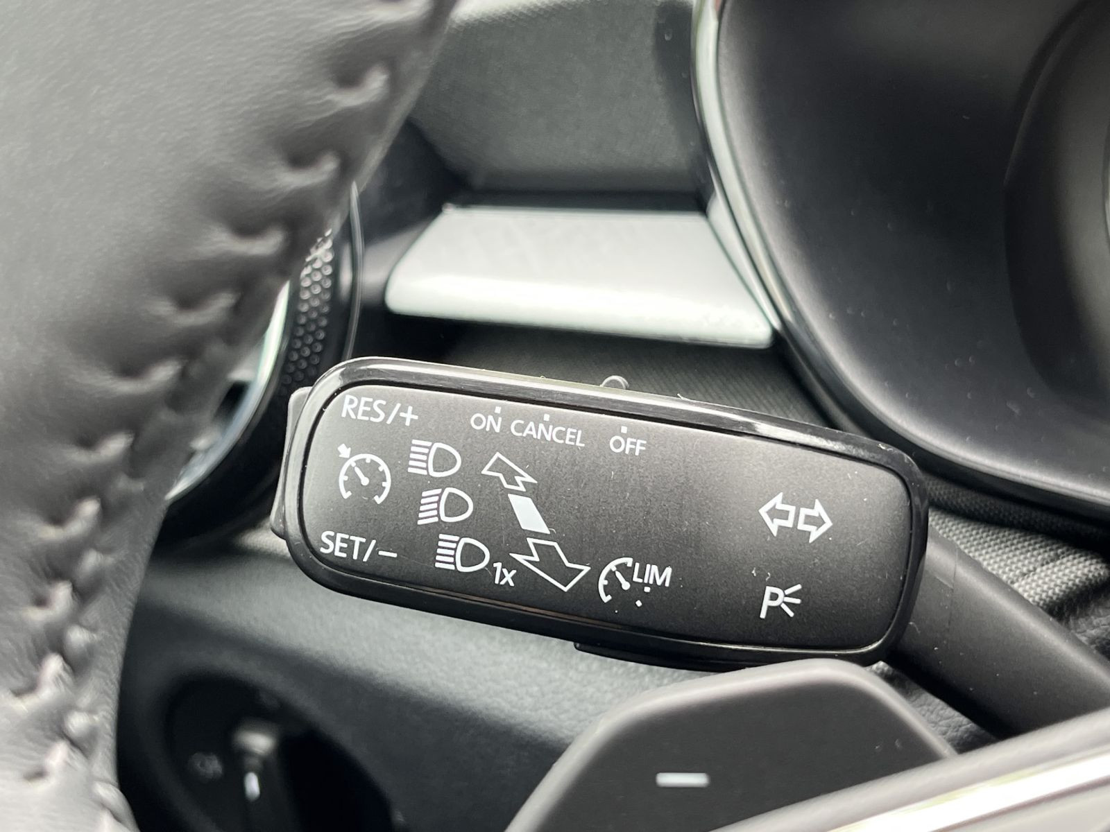 Skoda Fabia Tour 1.0TSI DSG LED GRA Carplay DAB EPH