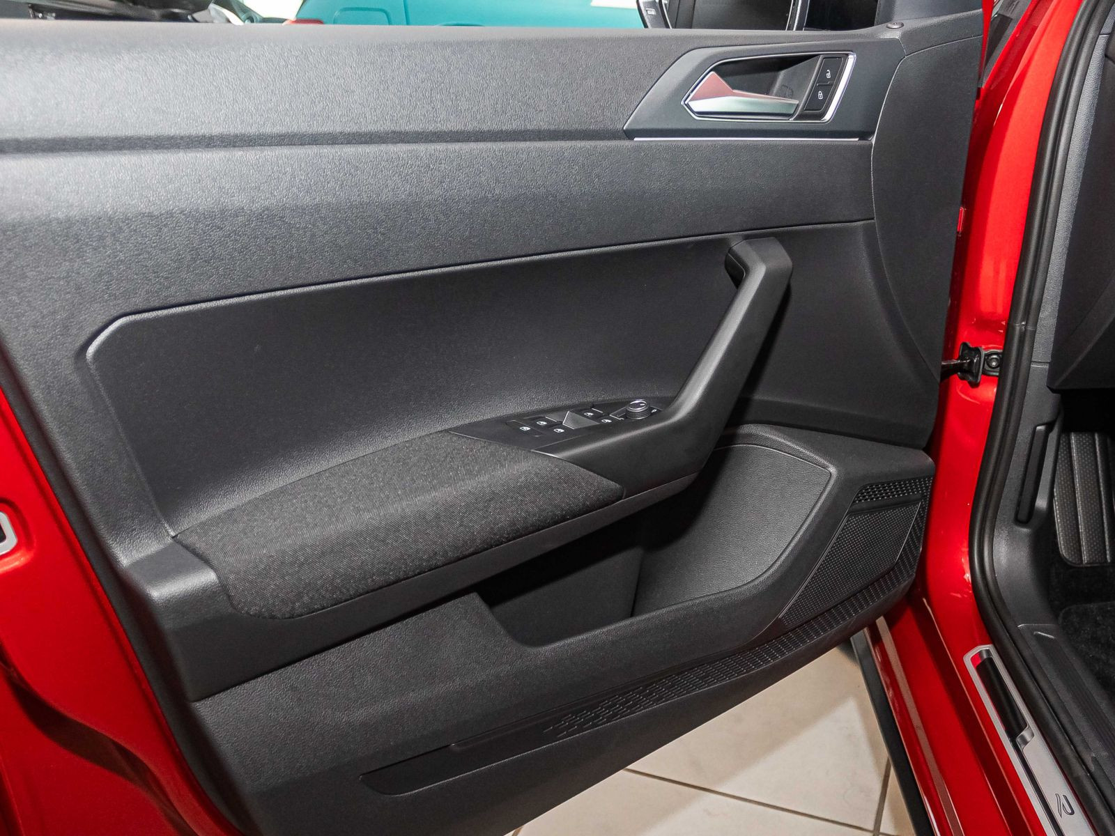 Volkswagen Polo 1.0TSI R-Line Navi Matrix CarPlay EPH