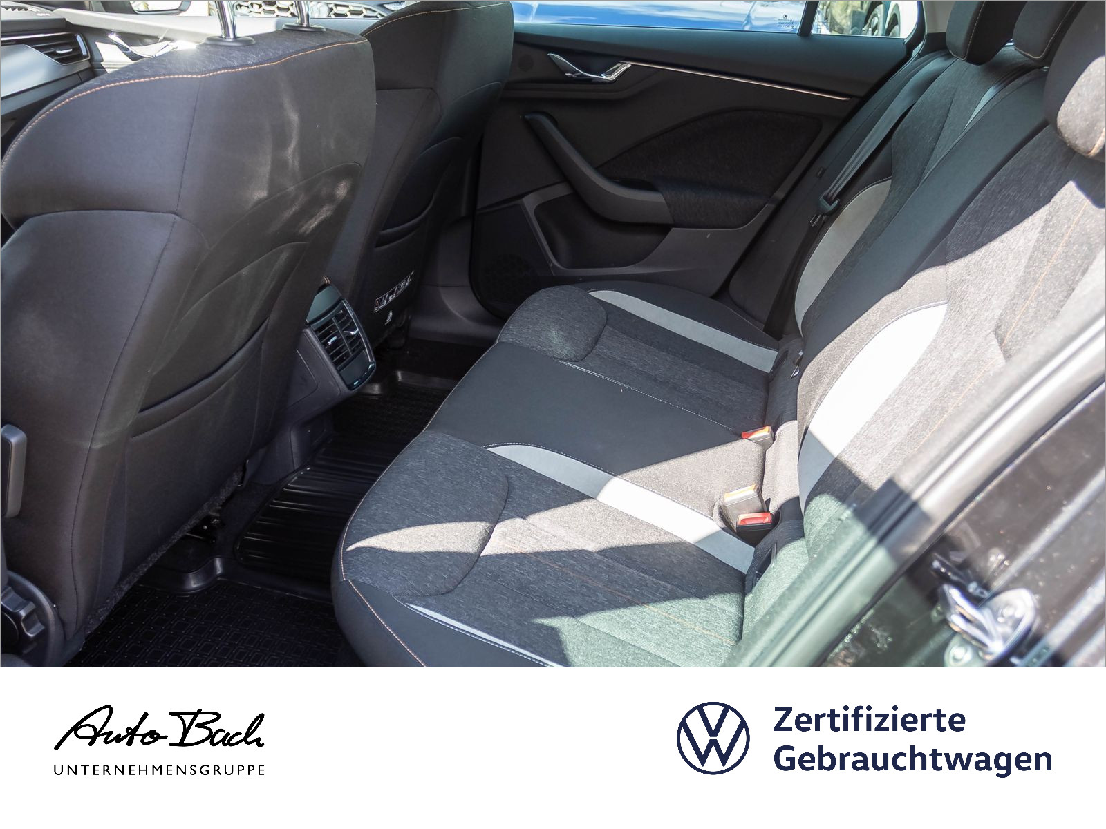 Skoda Kamiq Style 1.5TSI DSG Navi LED ACC CarPlay AHK