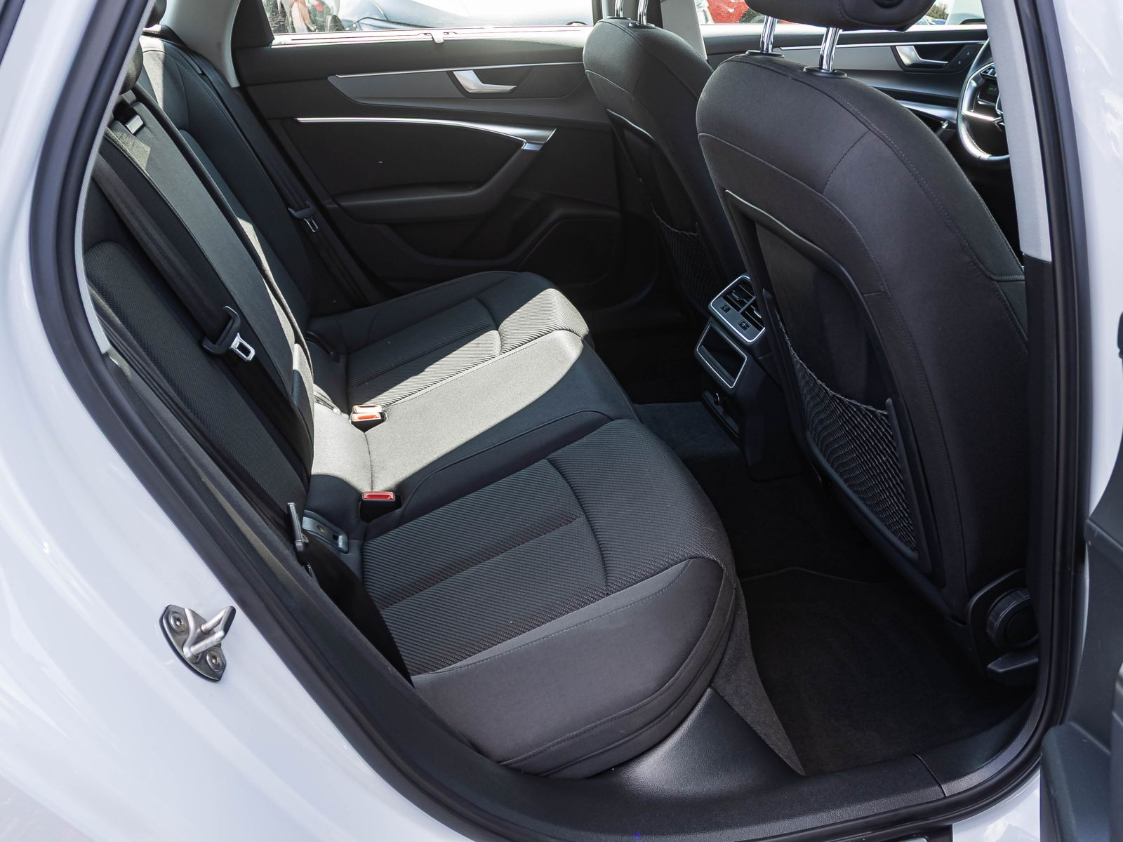 Audi A6 Avant S line 35TDI Stronic Navi Matrix GRA AHK