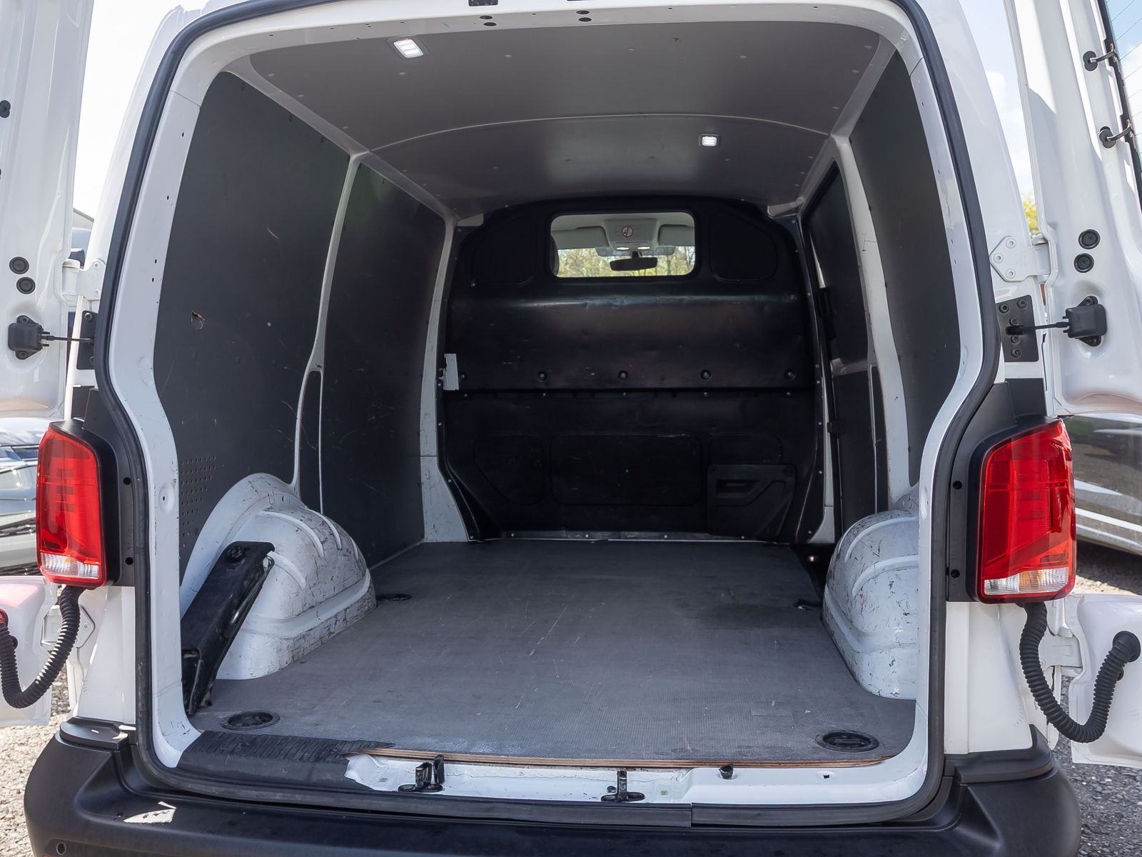 Volkswagen T6.1 Kasten kR 2.0TDI Navi LED Klima CarPlay EPH