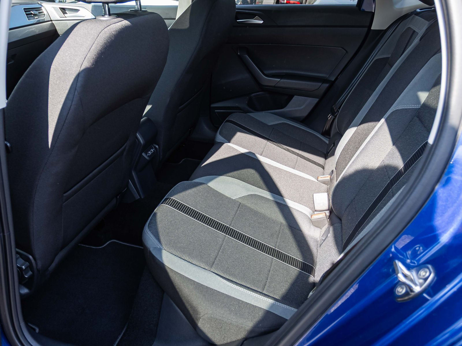 Volkswagen Polo R-Line 1.0TSI DSG Navi Panorama EPH Sitzheizung