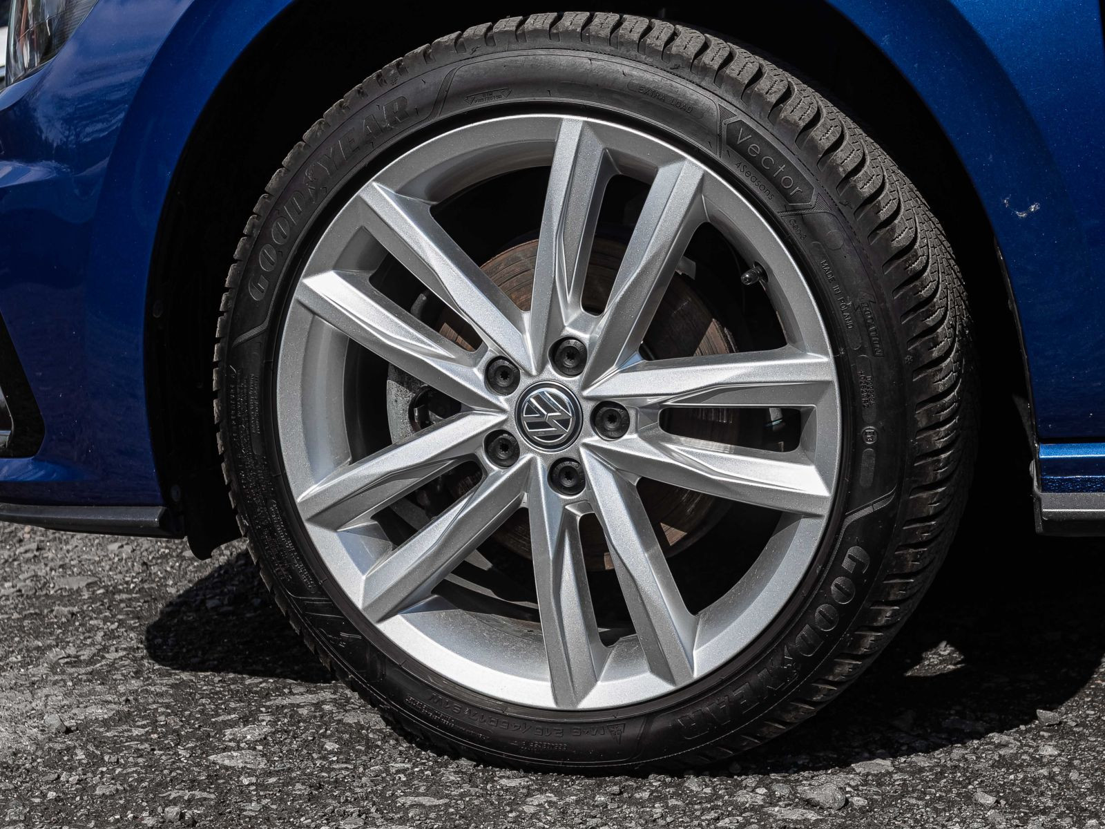 Volkswagen Polo R-Line 1.0TSI DSG Navi Panorama EPH Sitzheizung