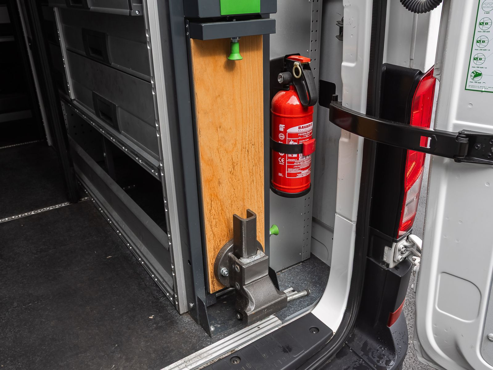 Volkswagen Crafter 35 2.0 TDI Automatik Kasten mittlerer Radstand, Rückfahrkamera, LED, Navi, App-Connect
