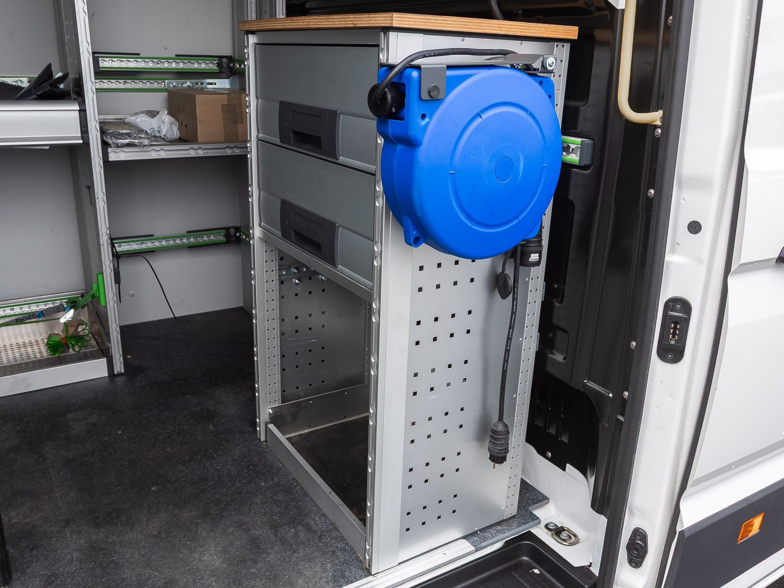 Volkswagen Crafter 35 2.0 TDI Automatik Kasten mittlerer Radstand, Rückfahrkamera, LED, Navi, App-Connect
