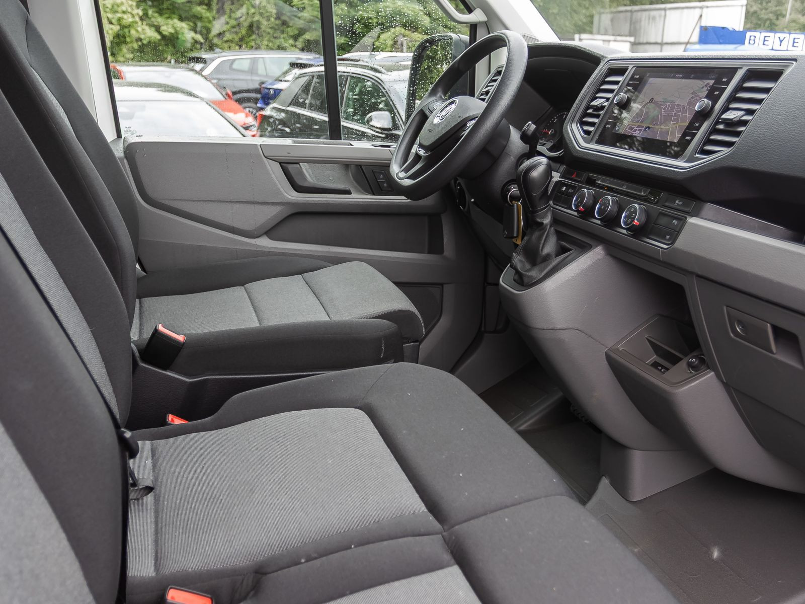 Volkswagen Crafter 35 2.0 TDI Automatik Kasten mittlerer Radstand, Rückfahrkamera, LED, Navi, App-Connect