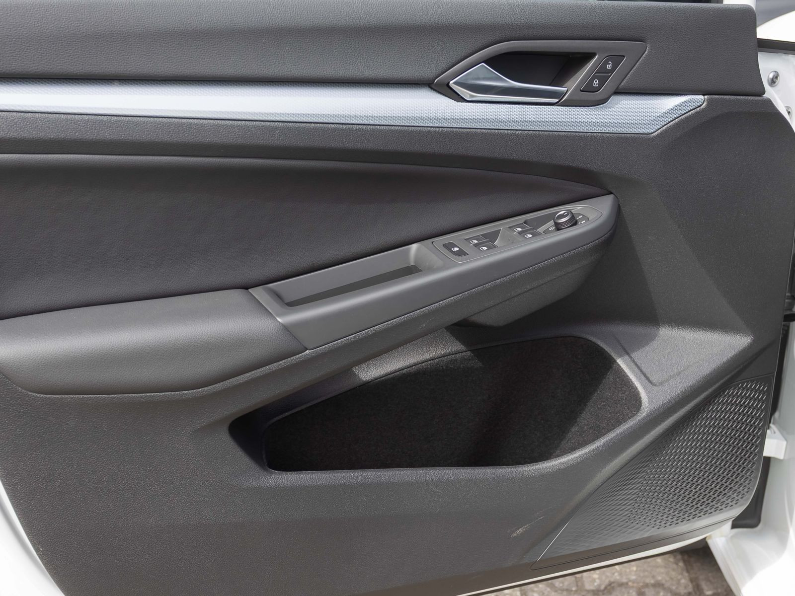 Volkswagen Golf VIII 1.5 TSI Goal, AHK, Navi, LED-Plus, App-Connect, Klima