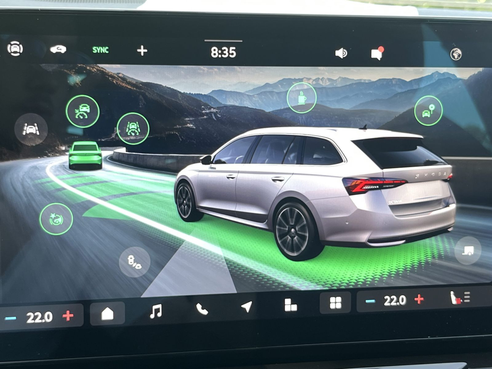 Skoda Octavia Combi Tour 2,0 TDI DSG AHK Area View