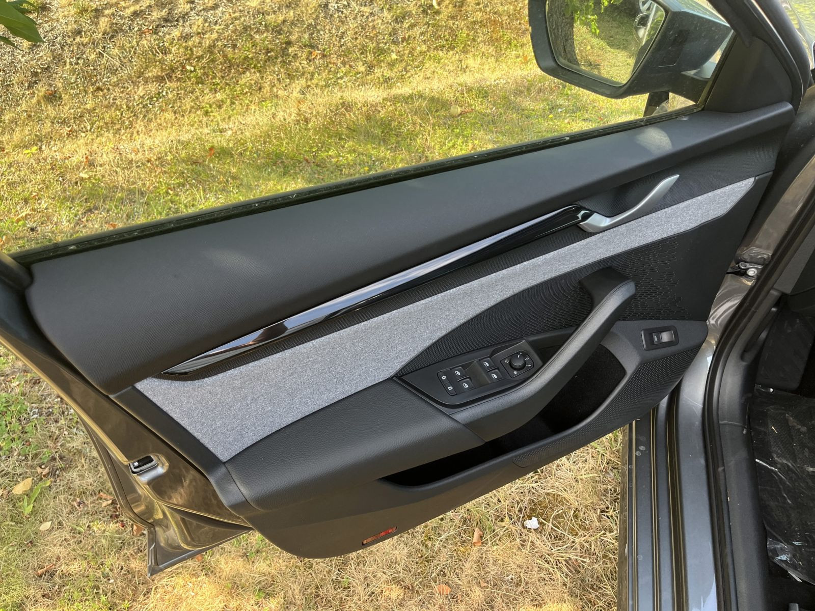 Skoda Octavia Combi Tour 2,0 TDI DSG AHK Area View