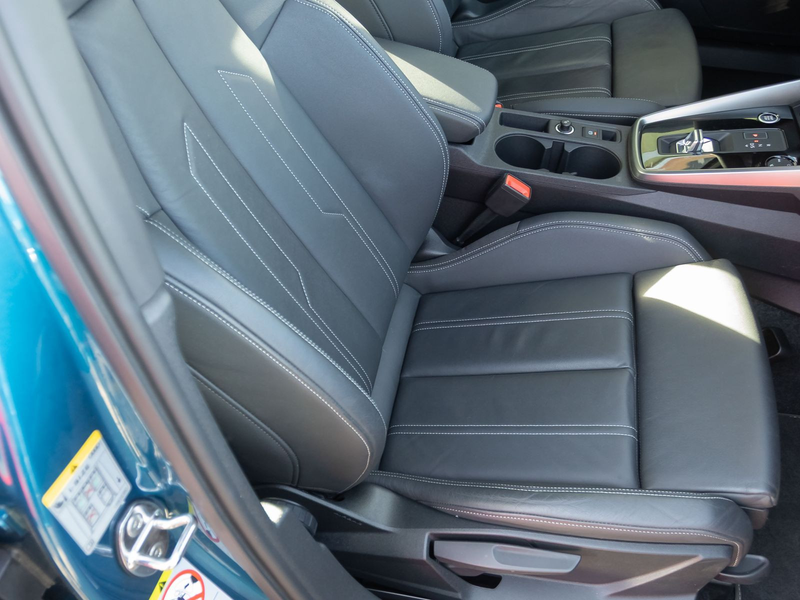 Audi A3 Limousine S line 30TFSI Stronic Leder Sitzhzg