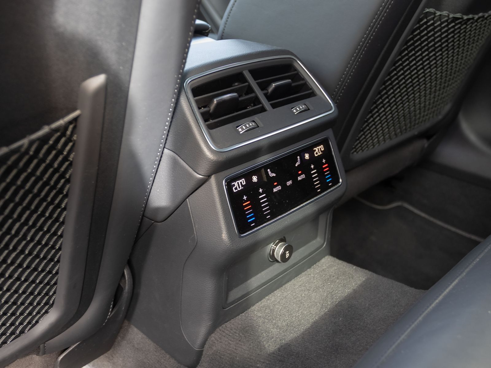 Audi A6 Avant S line 50TFSIe qu. S tronic Matrix AHK