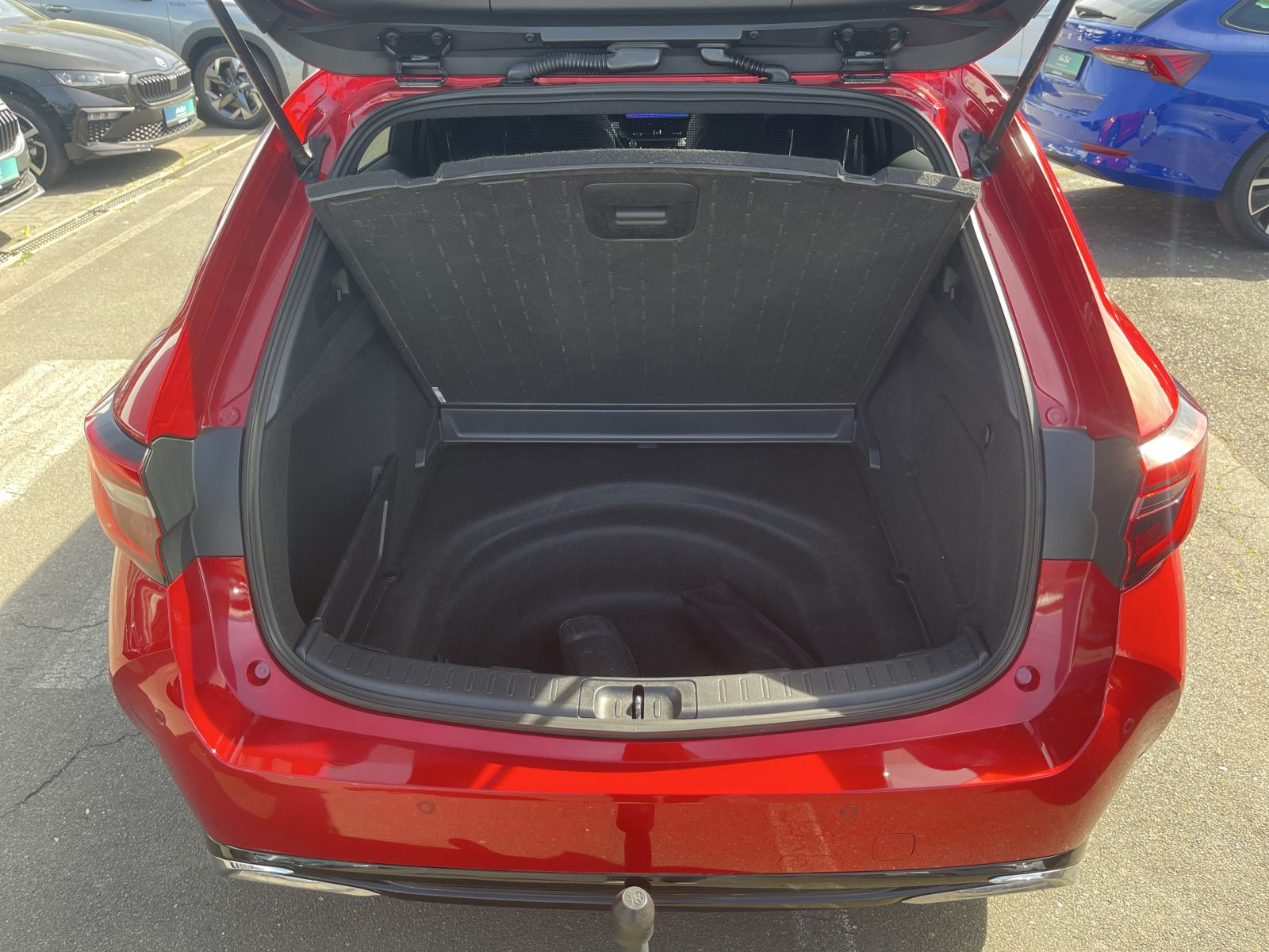 Toyota Corolla Touring Sports 2.0 Hybrid Navi Sitzhzg